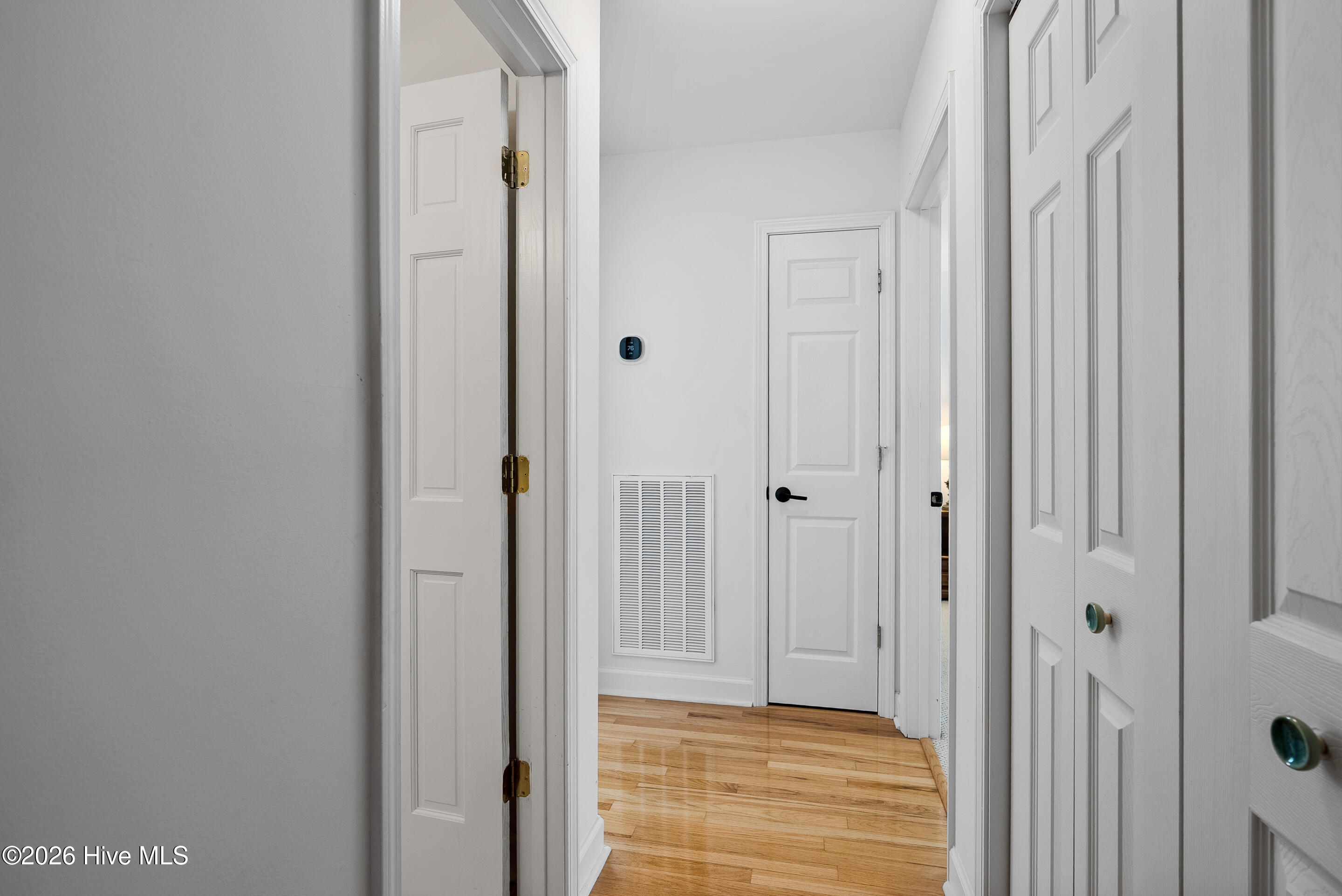 100559044 | Photo 26