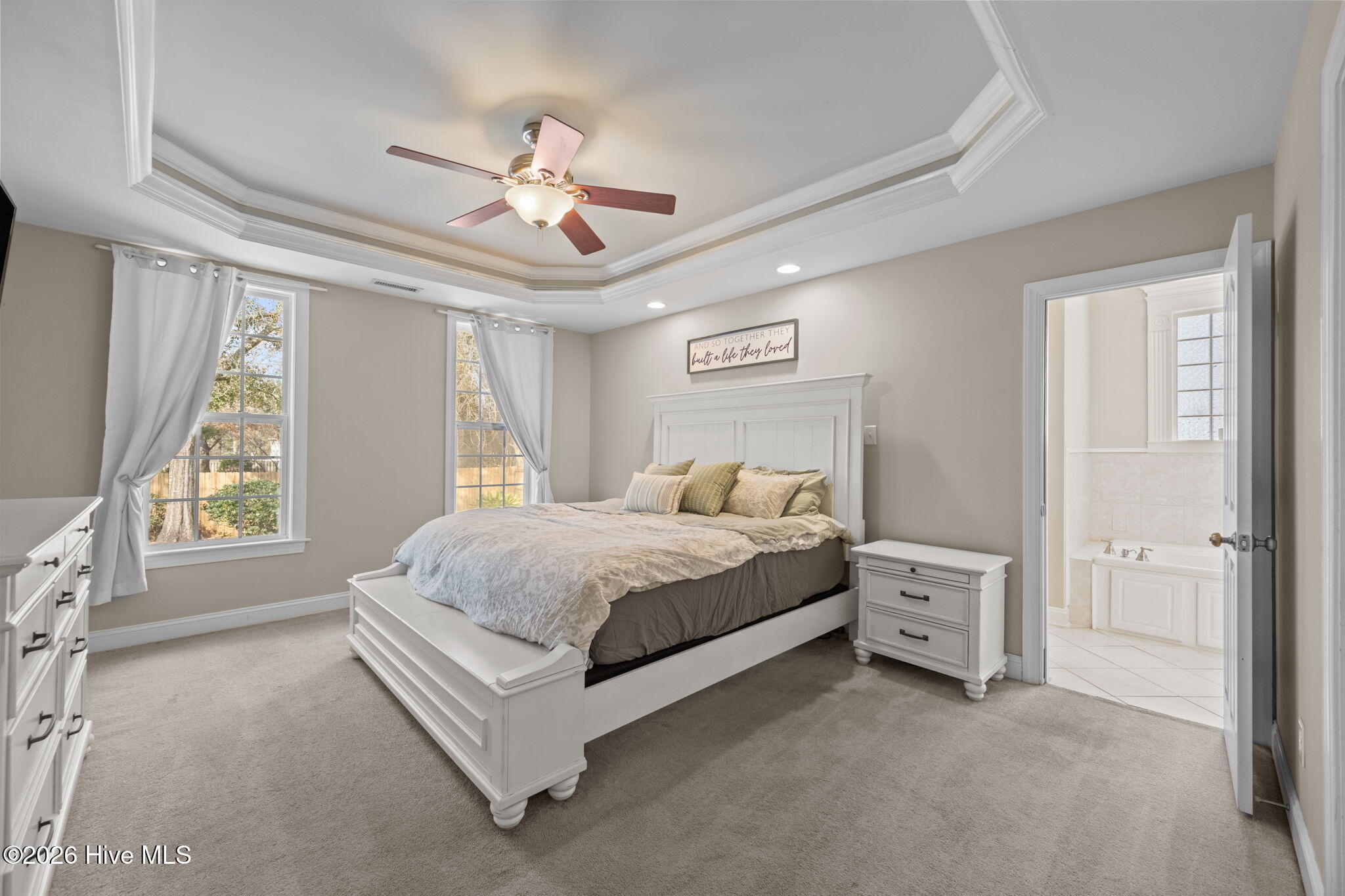 100552888 | Photo 14