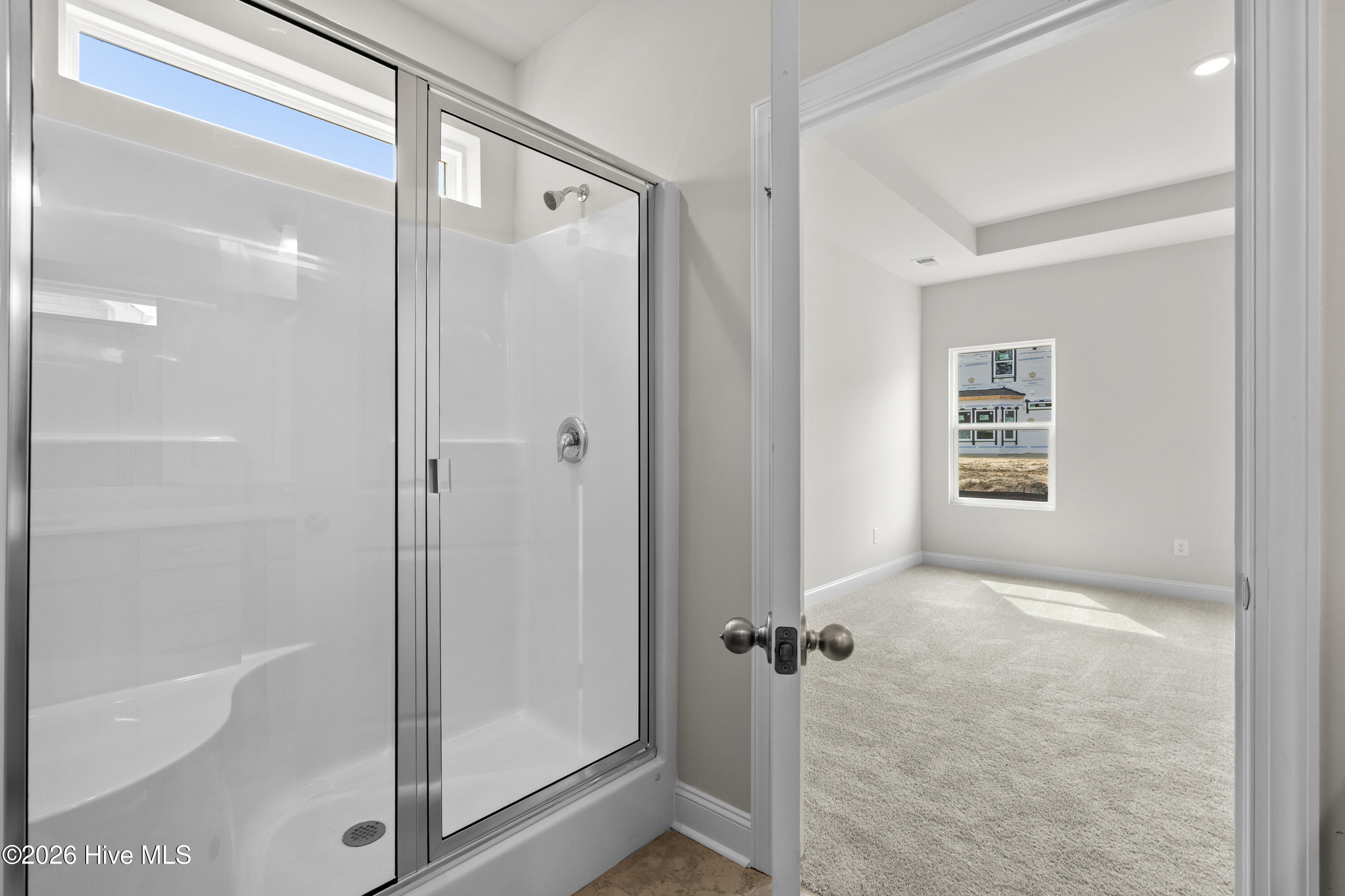 100553413 | Photo 11