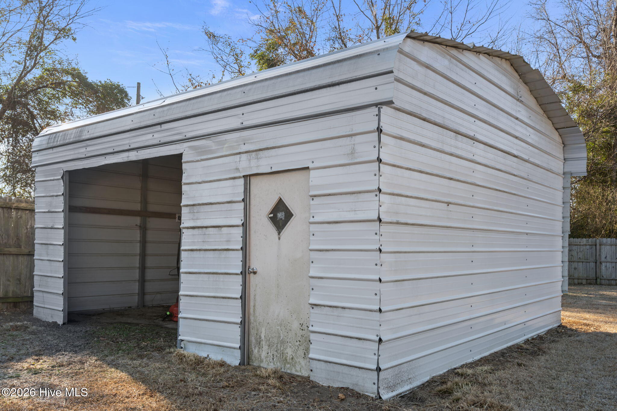 100554130 | Photo 41