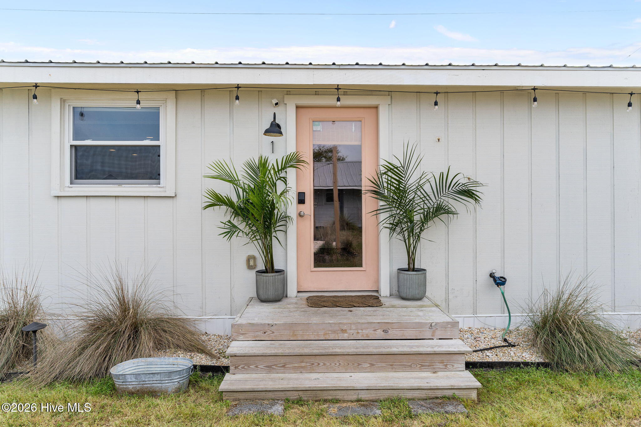 100565968 | Photo 27