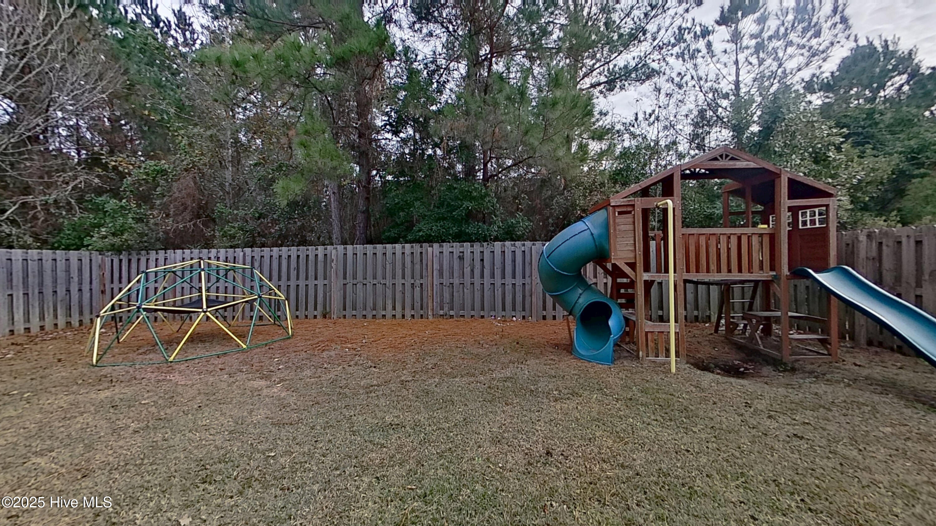 100544471 | Photo 32