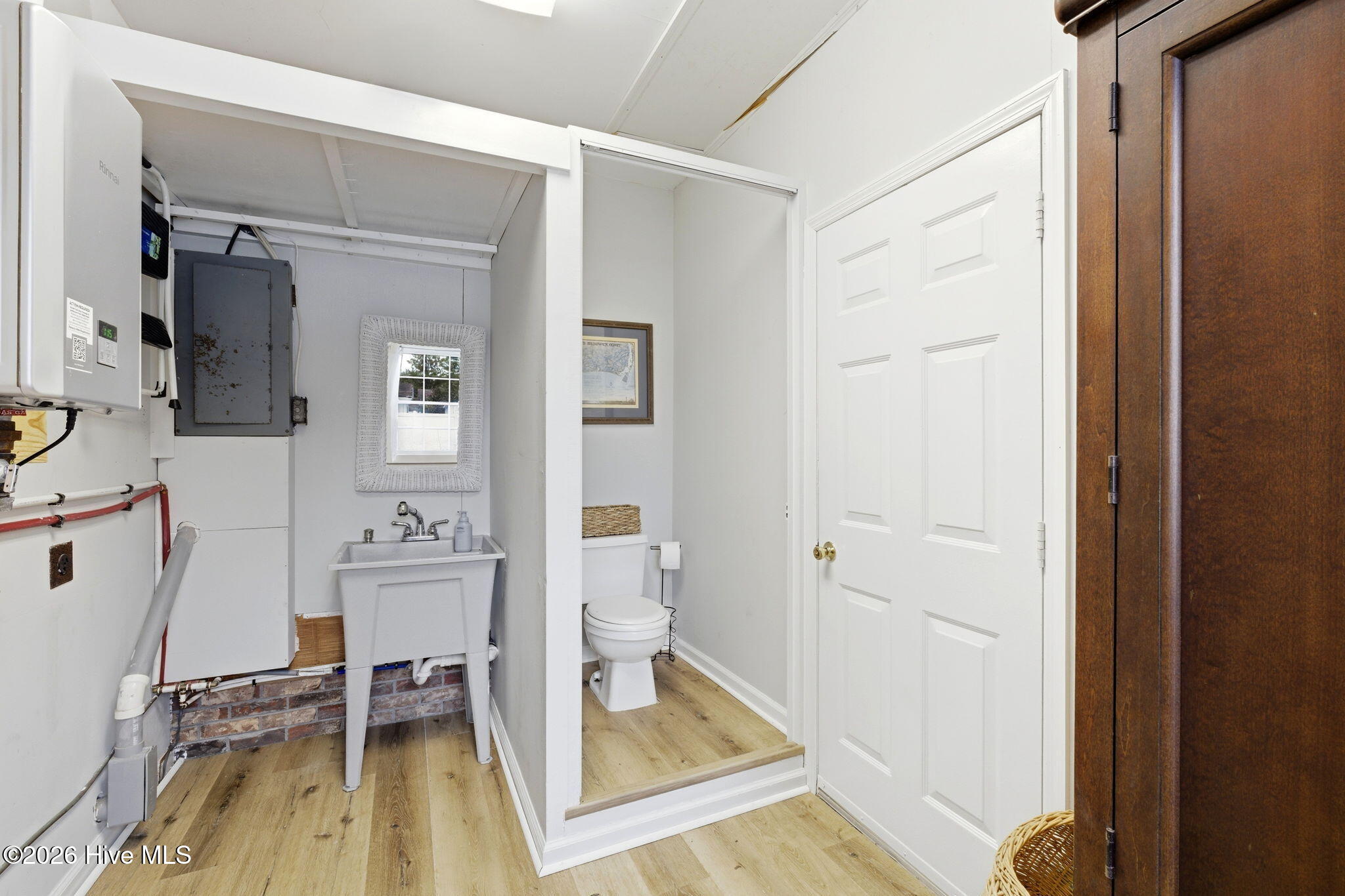 100557062 | Photo 31