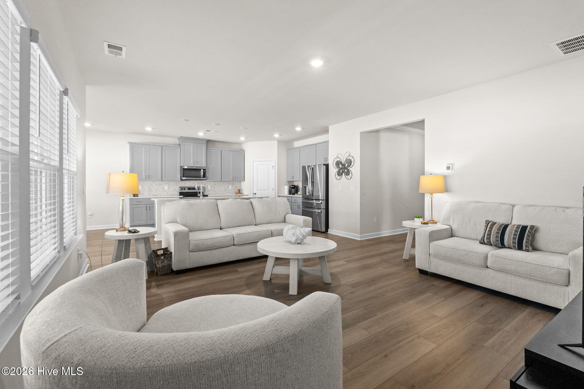 100563775 | Photo 10