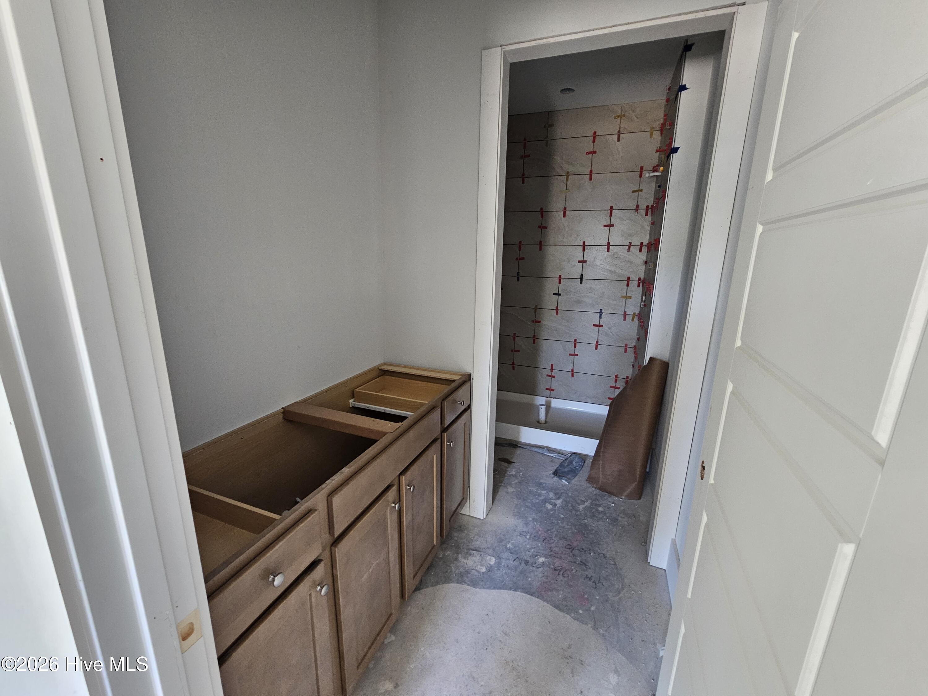 100544380 | Photo 15