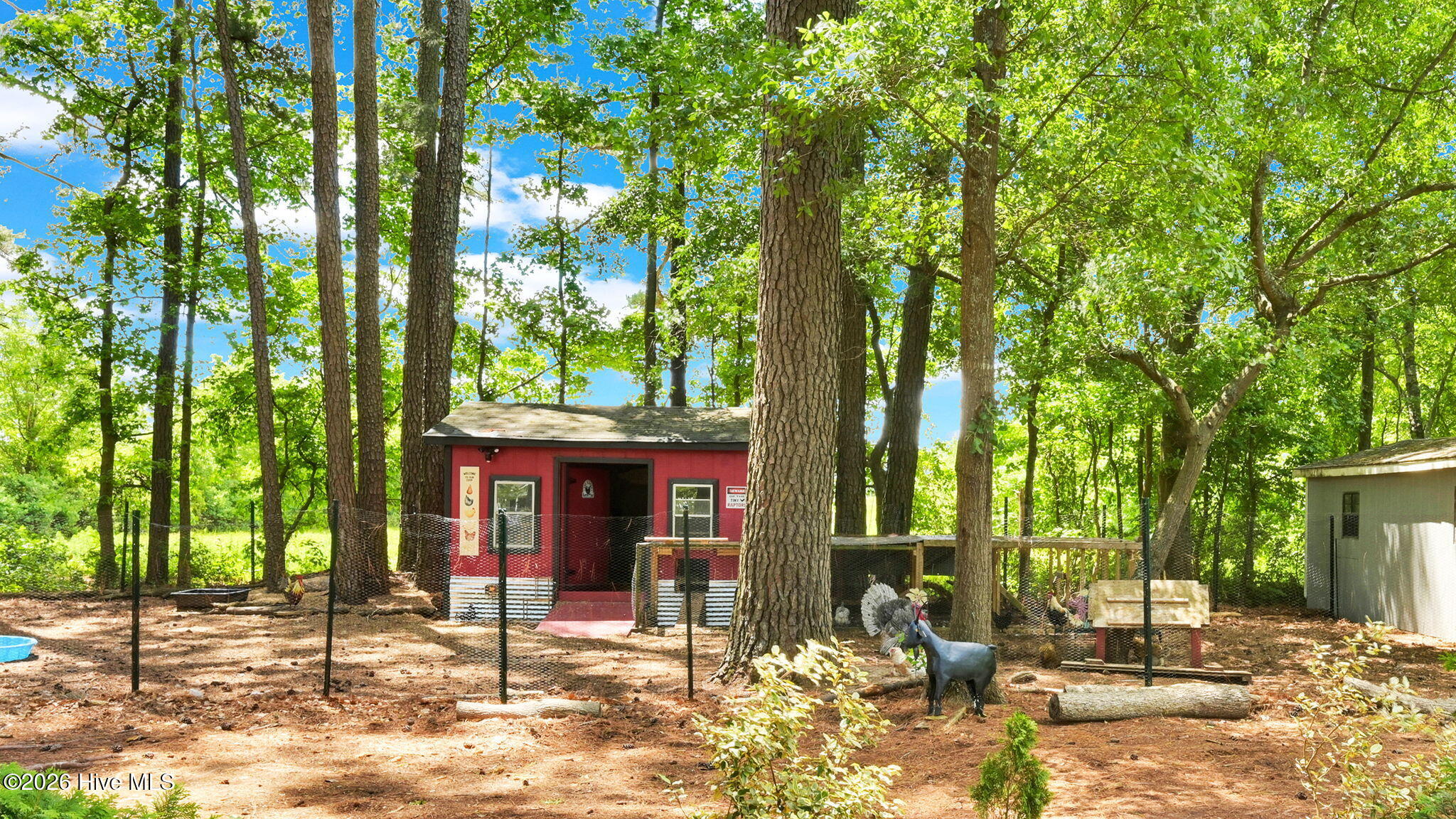 33-web-or-mls-1251 West Acres Lane-4