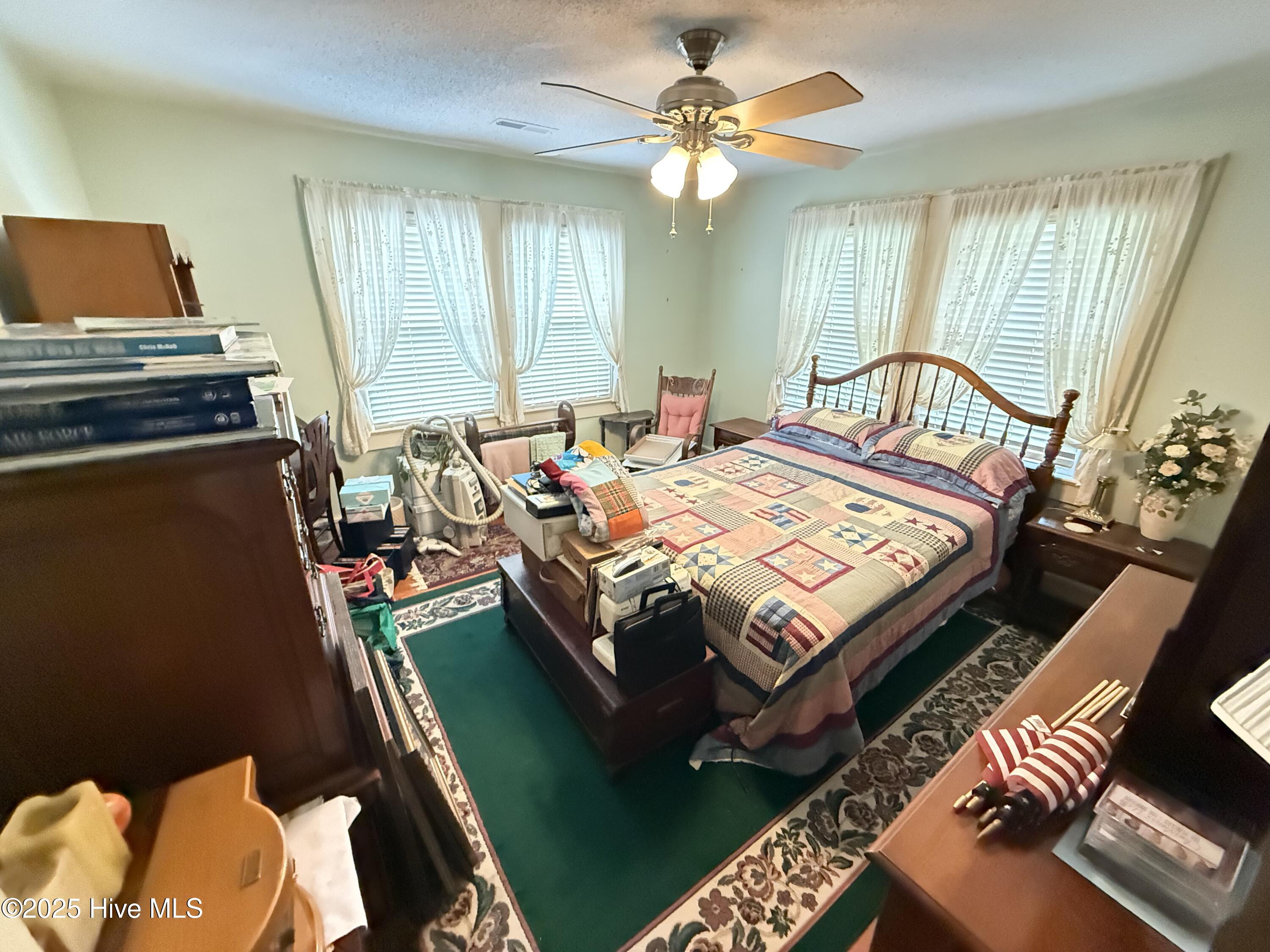 Homes for sale in Mount Olive, NC | 617 N Church St St, Mount Olive, NC 28365 | MLS# 100525291