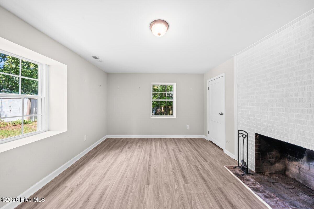 405 Elm Street