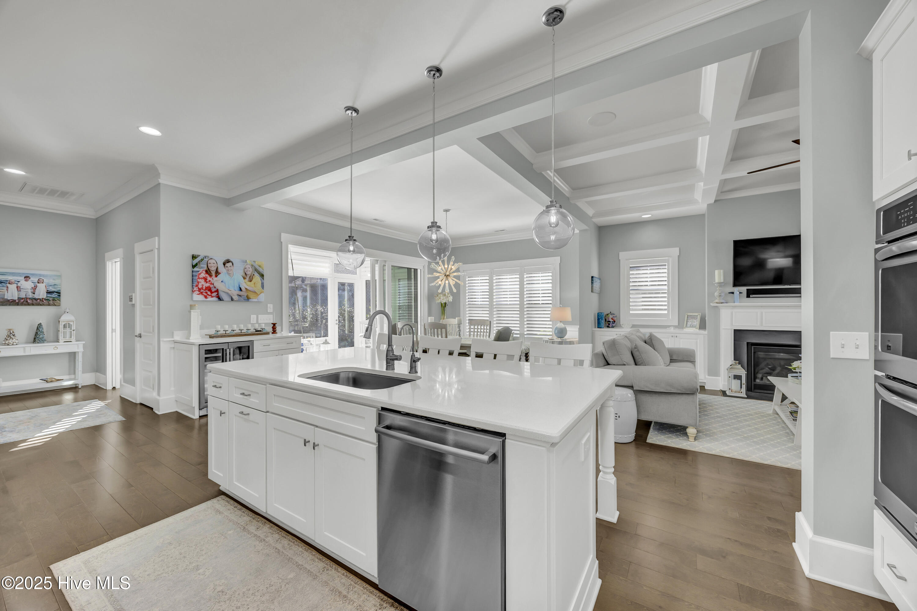 100538273 | Photo 18