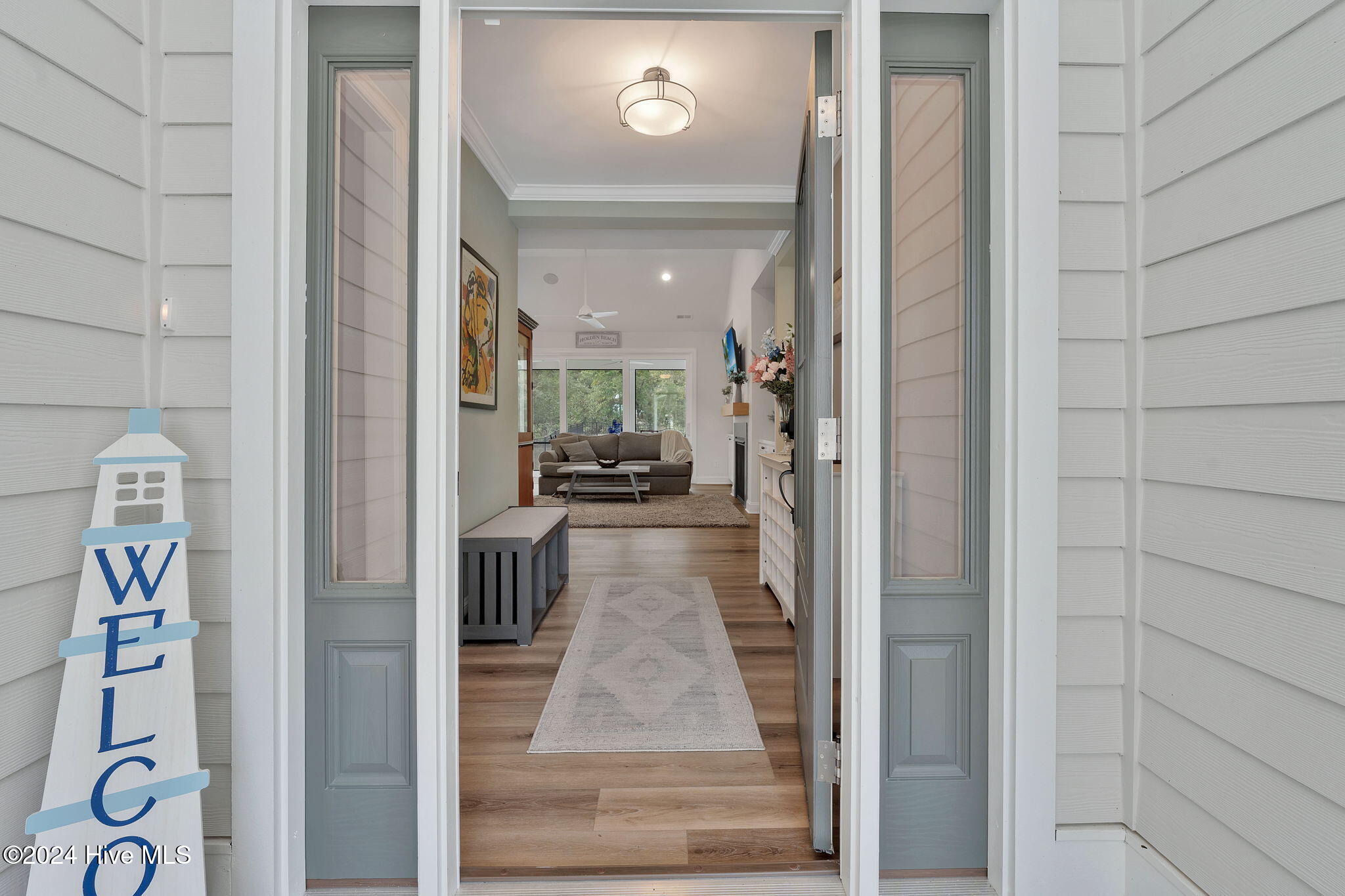 100478916 | Photo 14