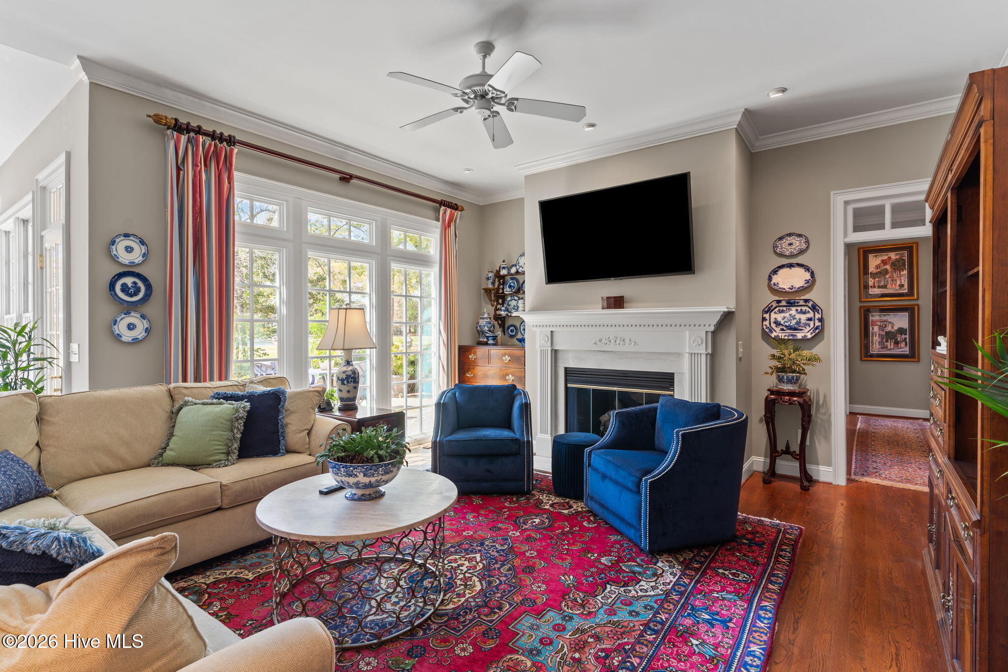 100564418 | Photo 22