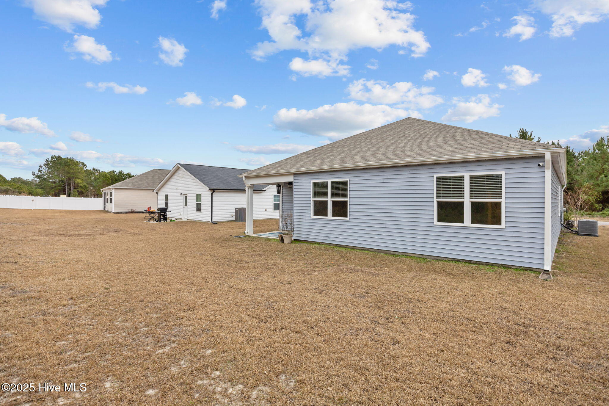 100546434 | Photo 38