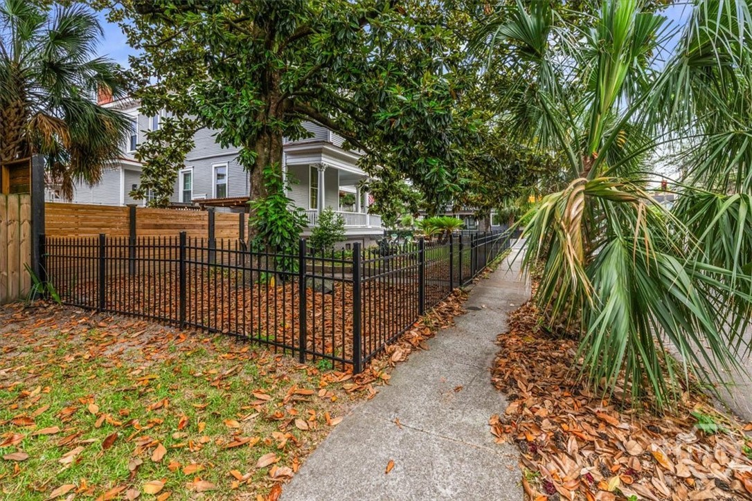 Homes for sale in Savannah, GA | 120 W 37Th St, Savannah, GA 31401 | MLS# SA356941
