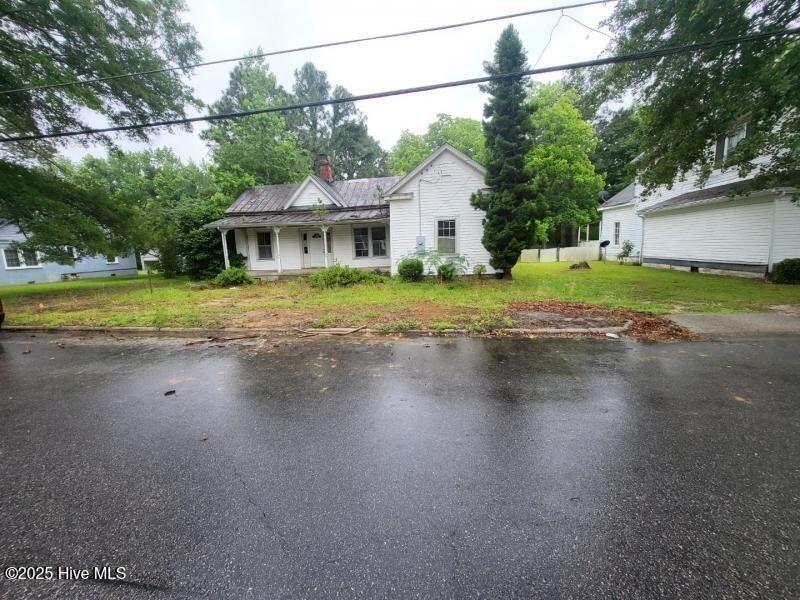 Homes for sale in Whitakers, NC | 307 E Main St, Whitakers, NC 27891 | MLS# 100540634