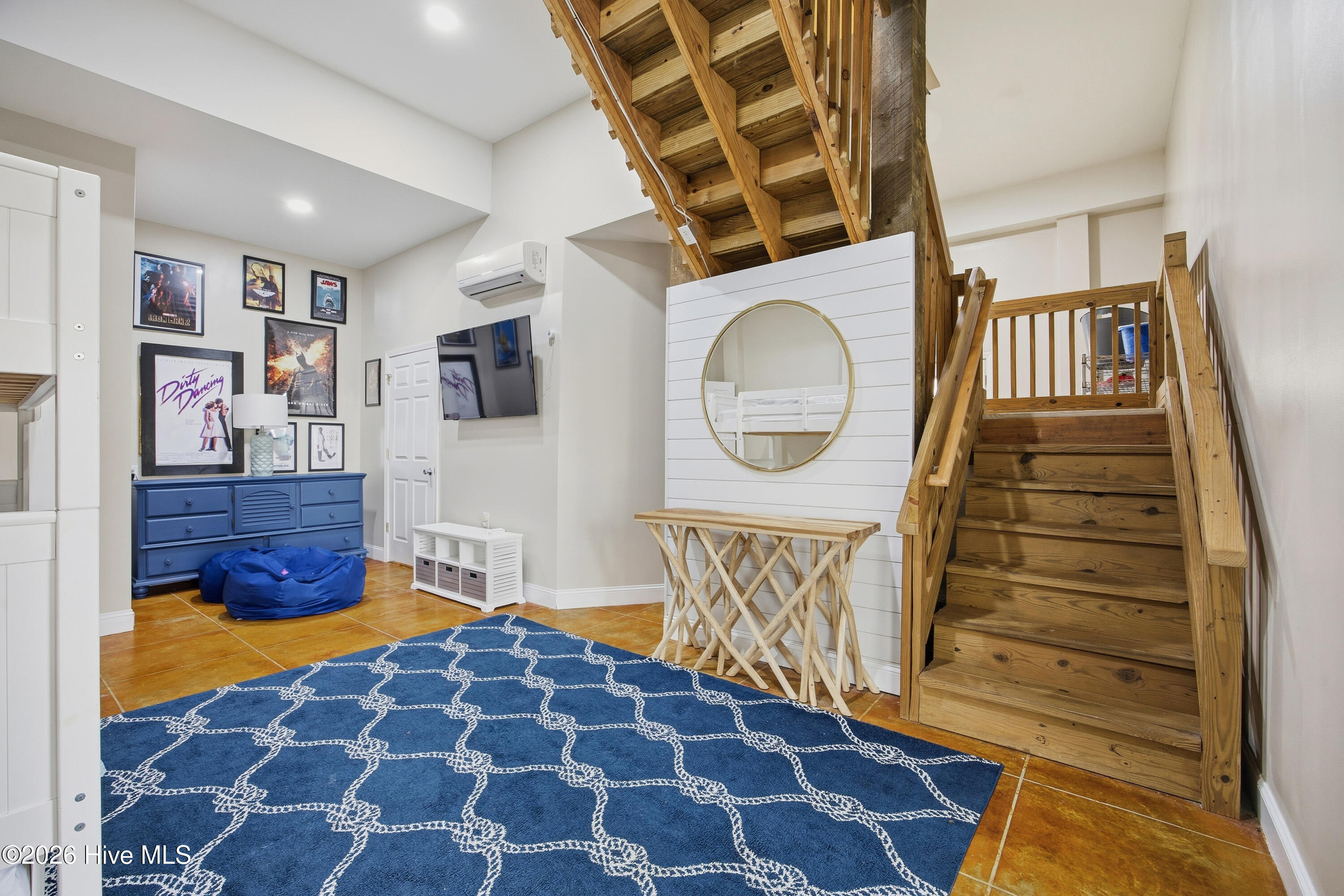 100552701 | Photo 35