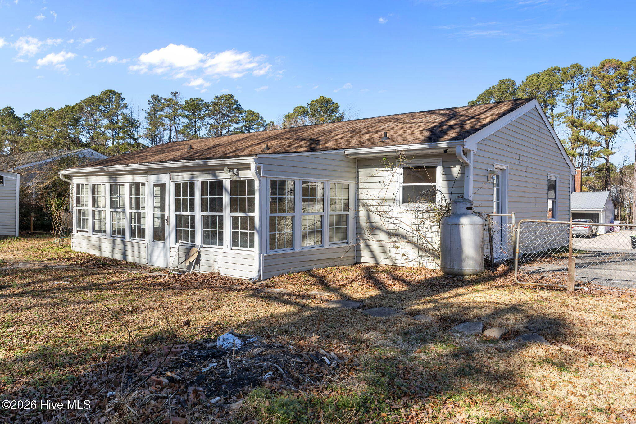 100549992 | Photo 39