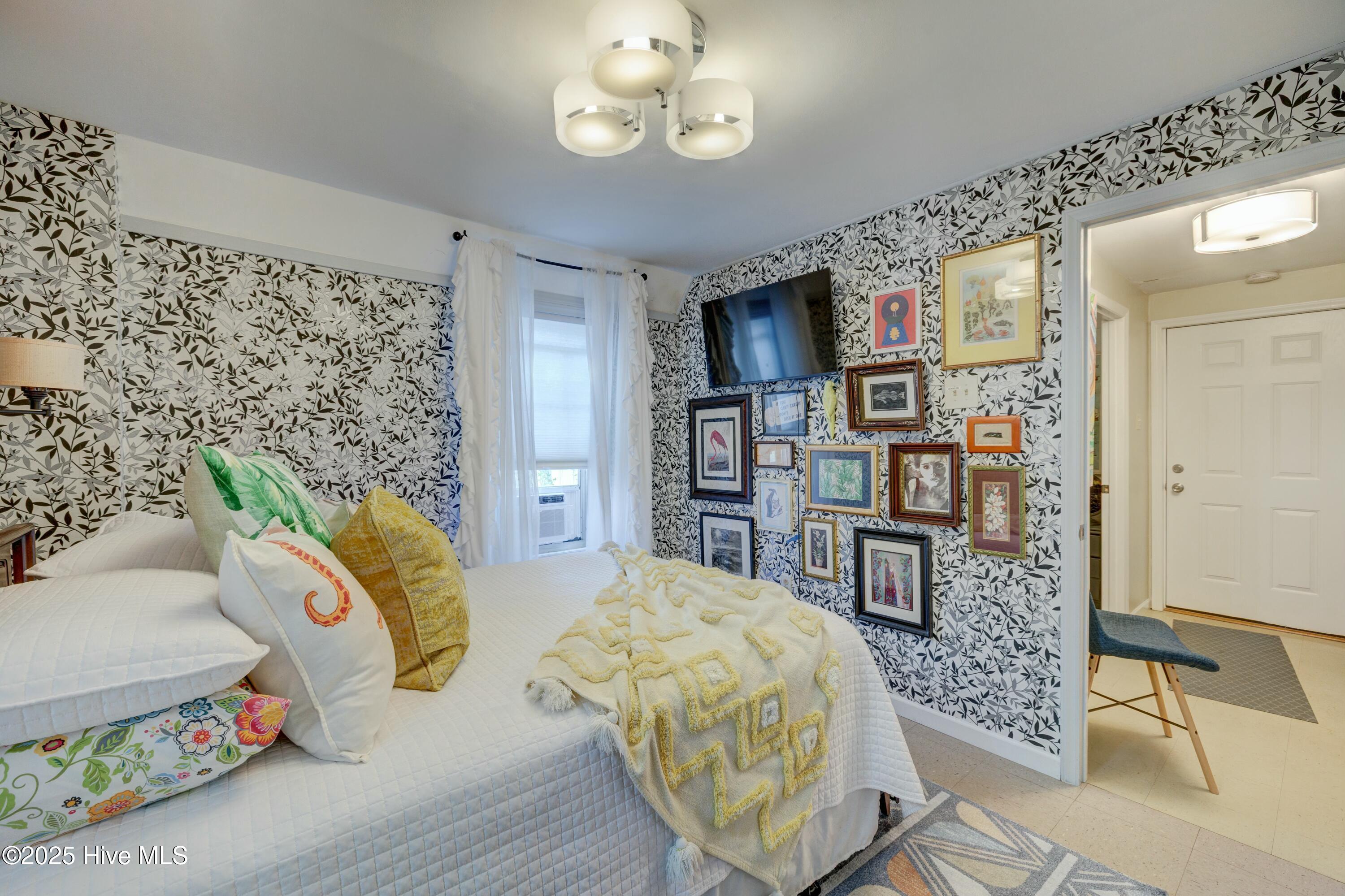 100501642 | Photo 54