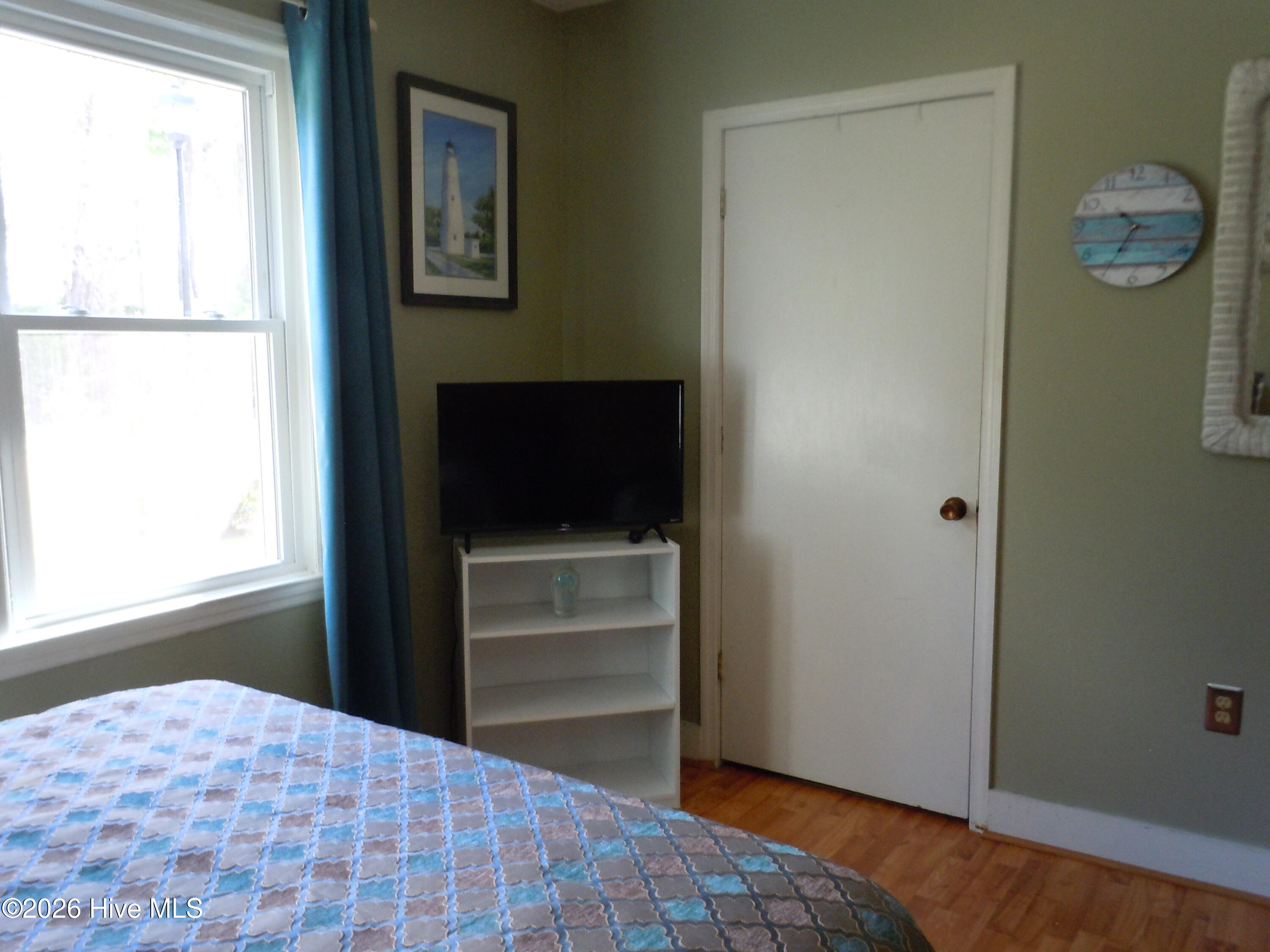 100565129 | Photo 34