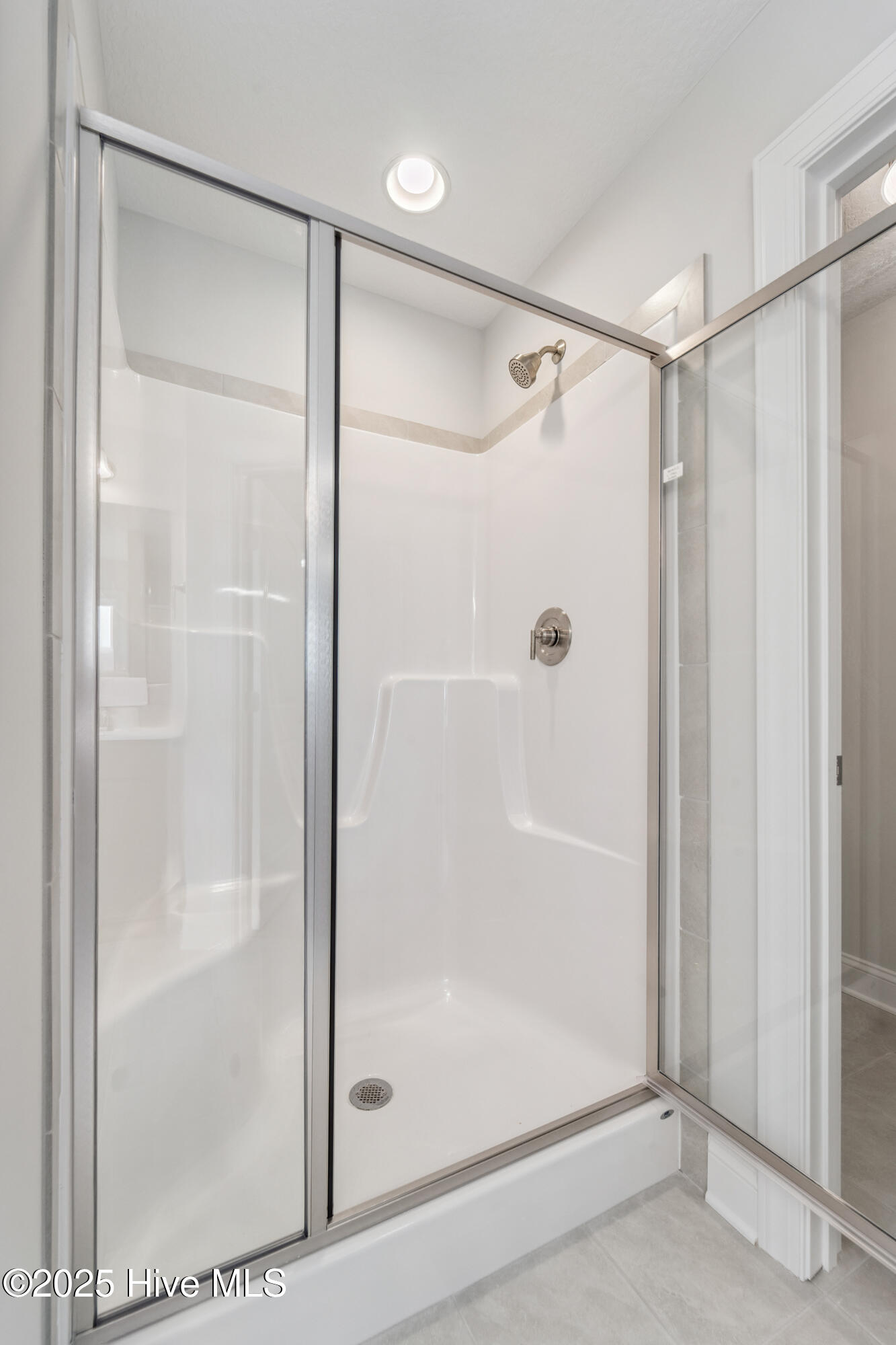 100505729 | Photo 26