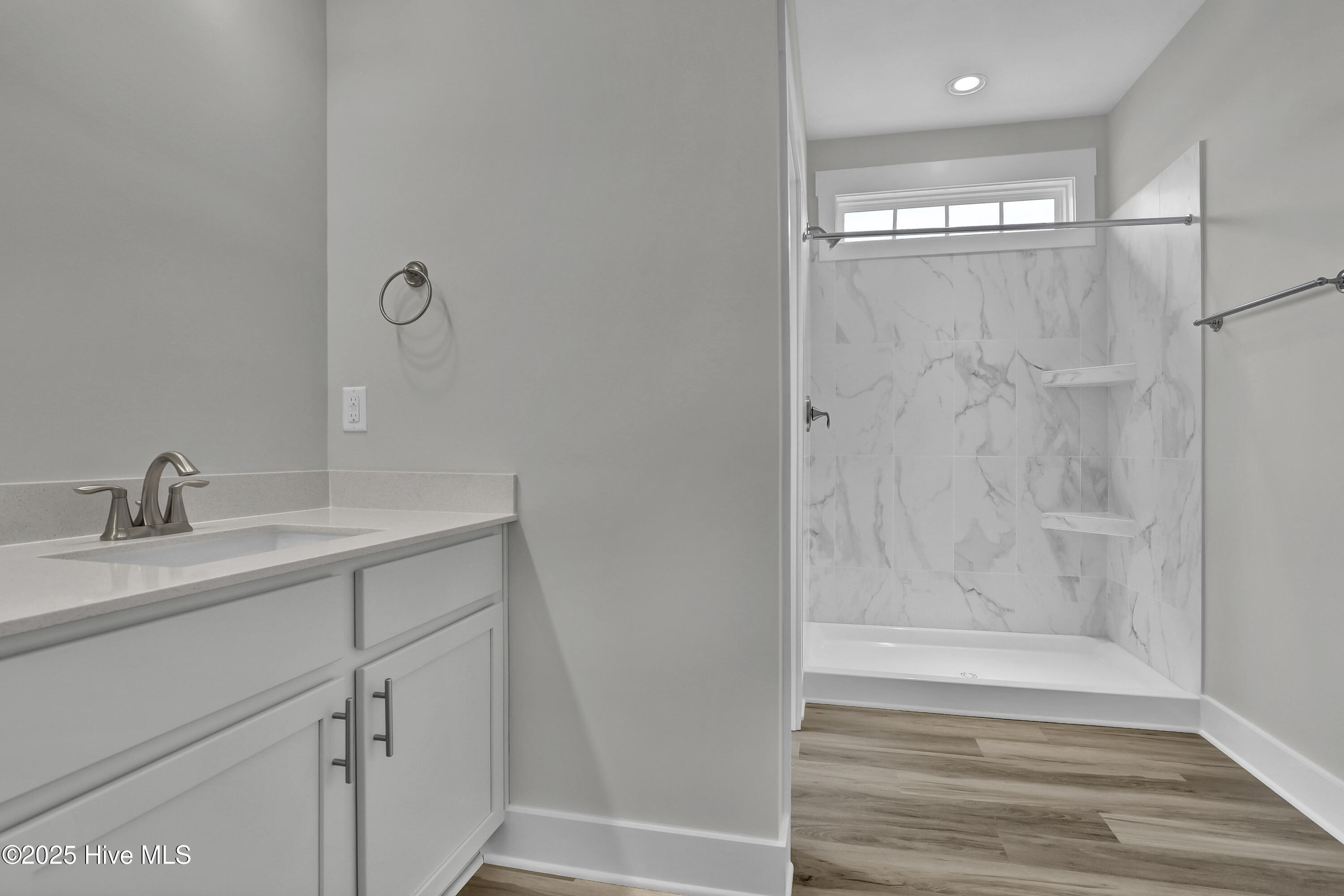 100485435 | Photo 20