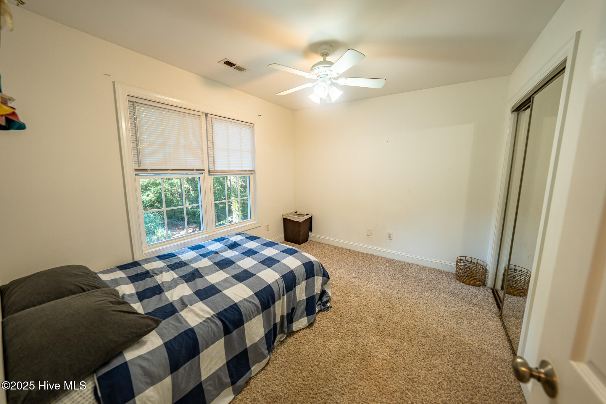306 Lakeview Court, Sneads Ferry, NC 28460 – photo 20: DSC04046-HDR