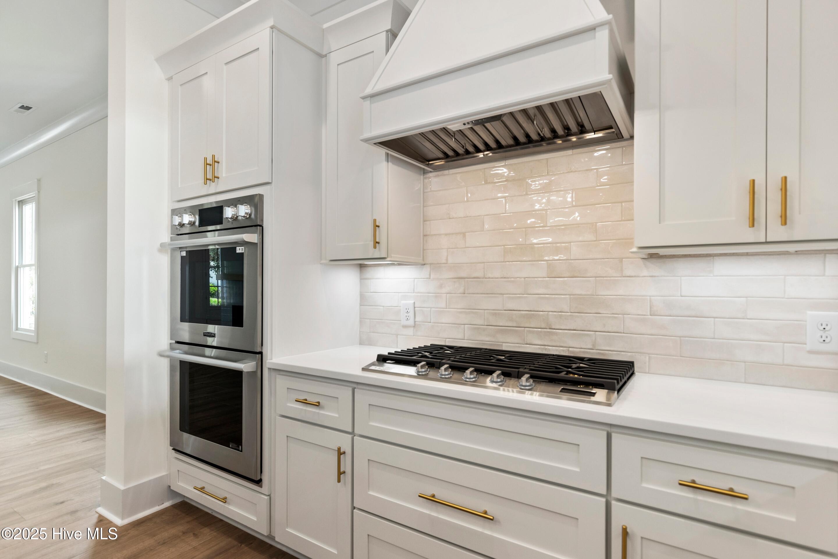 100542273 | Photo 31