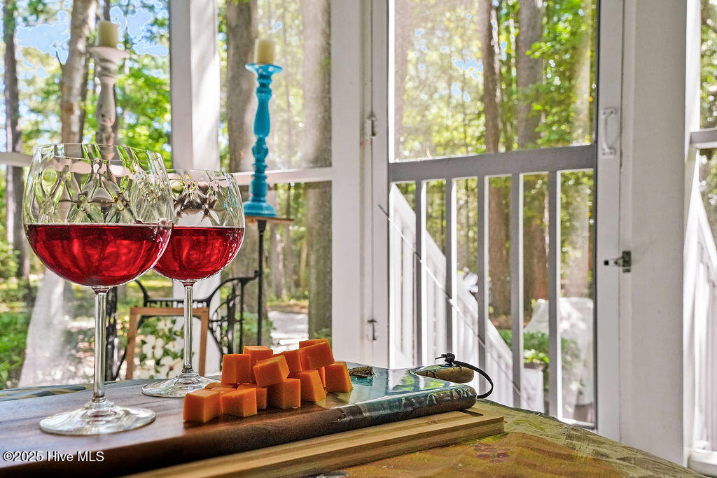 100504453 | Photo 38