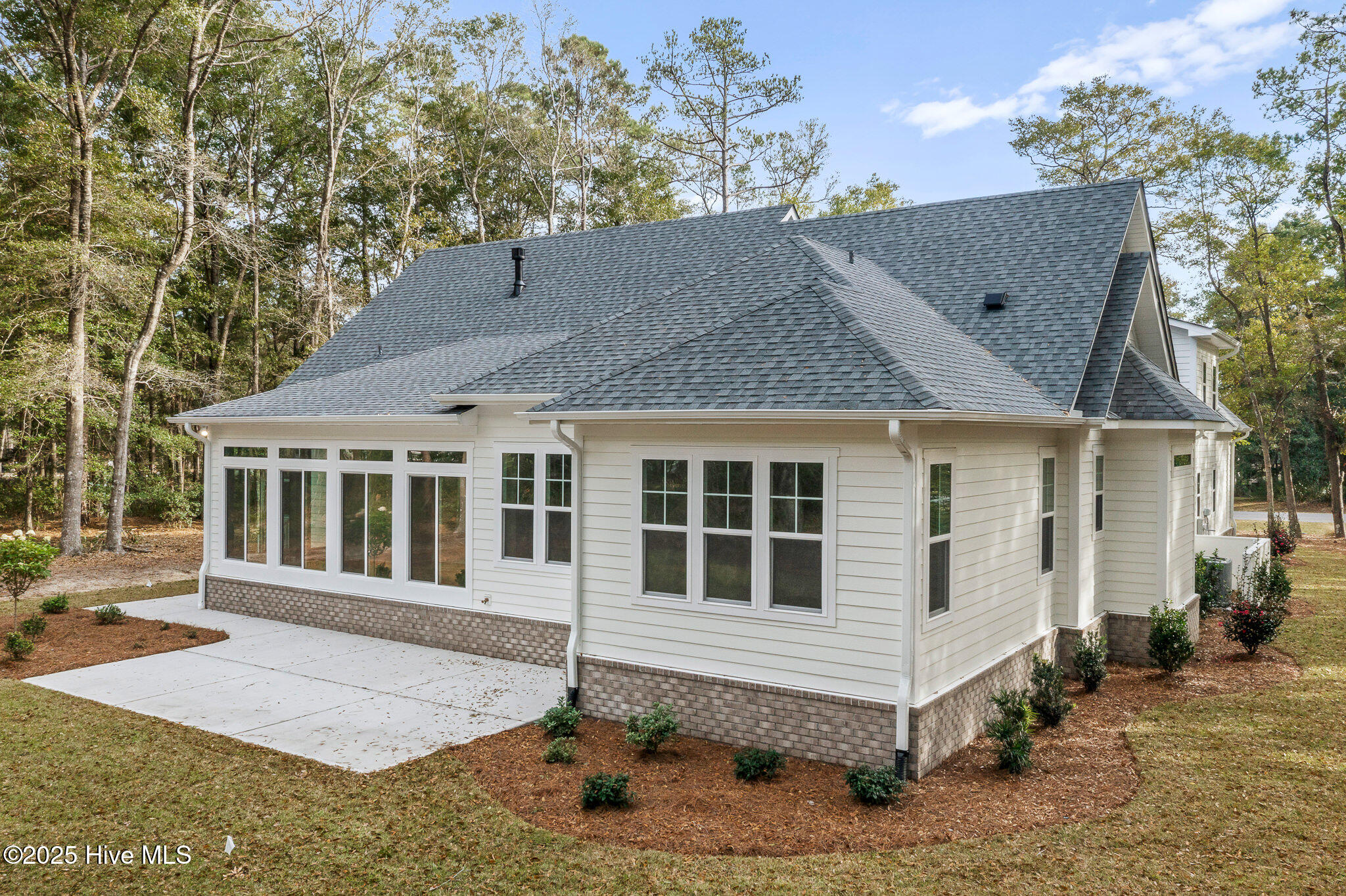 100535512 | Photo 54