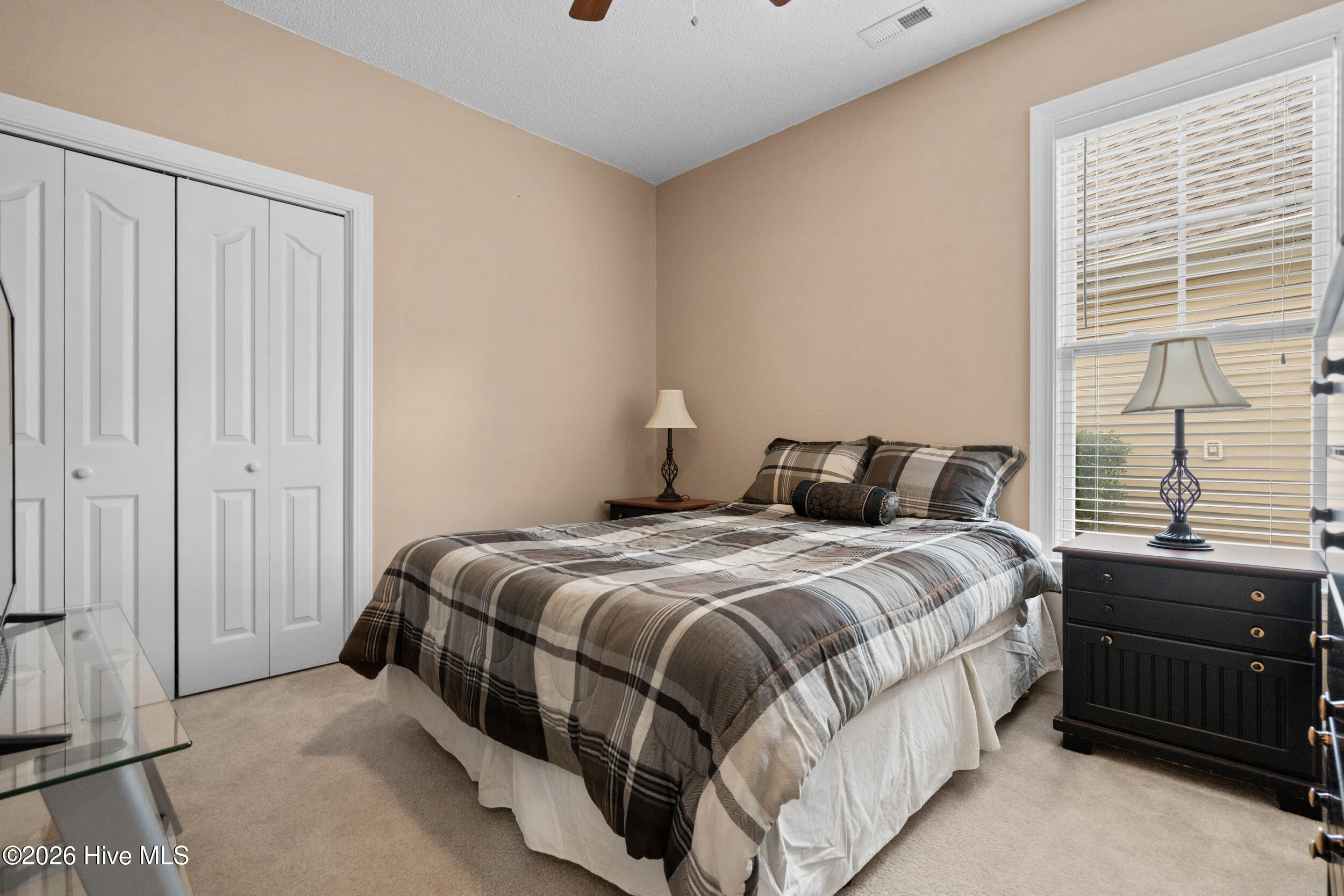 100558962 | Photo 23