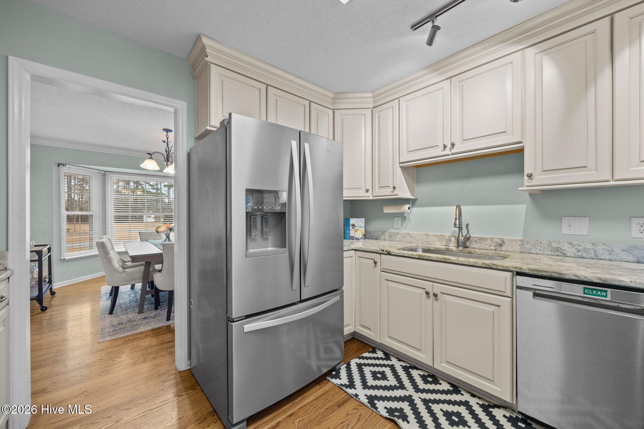 100534535 | Photo 13