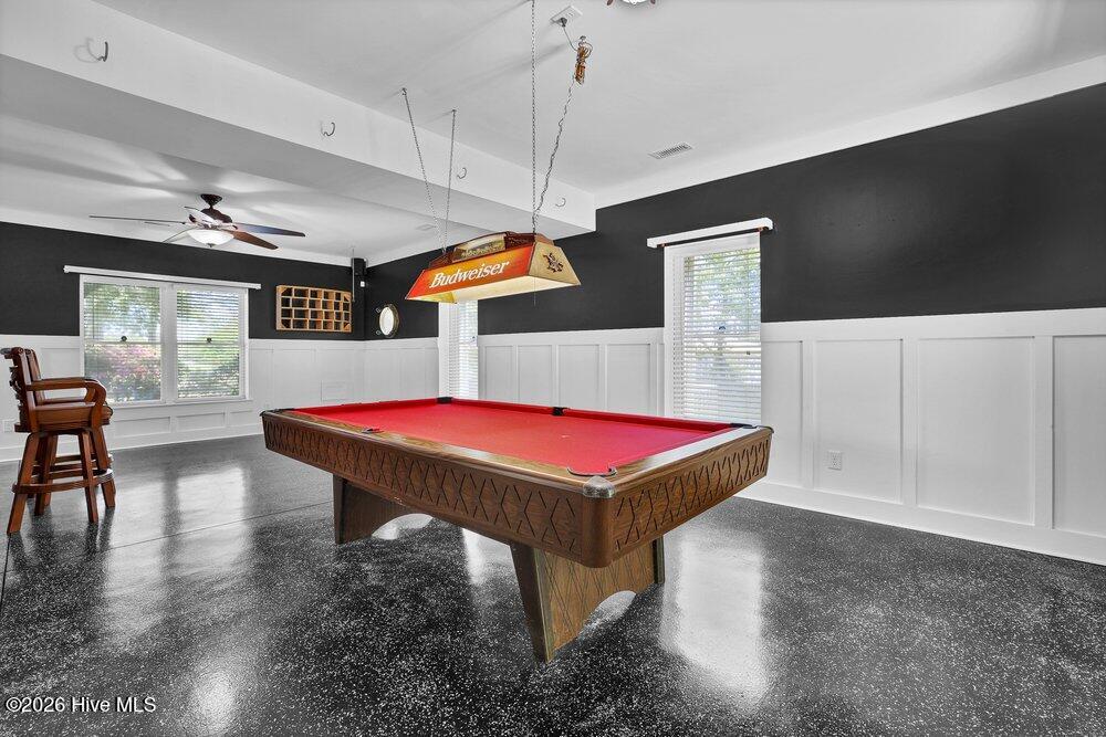 100569343 | Photo 34