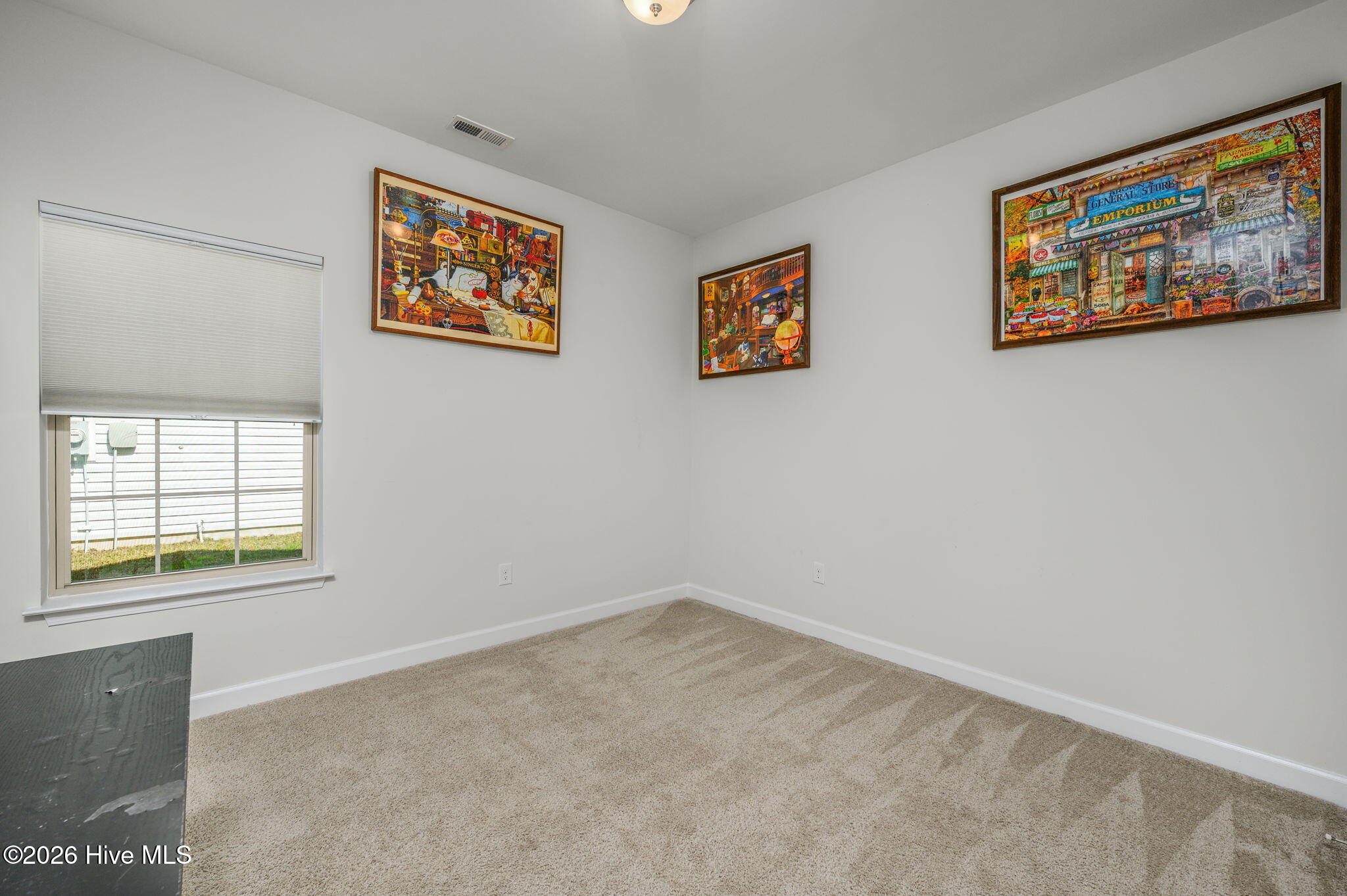 100559245 | Photo 18