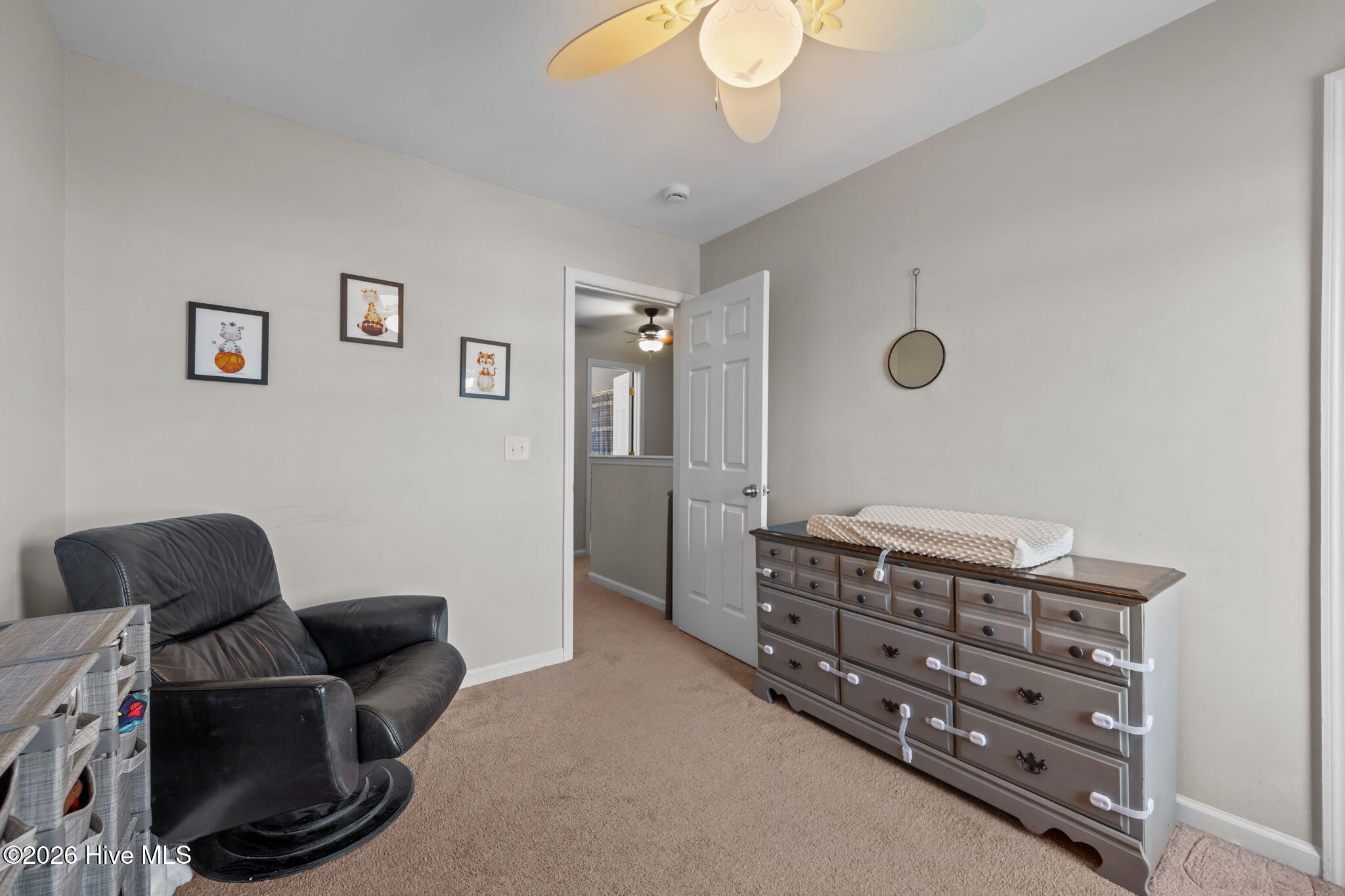 100567671 | Photo 42