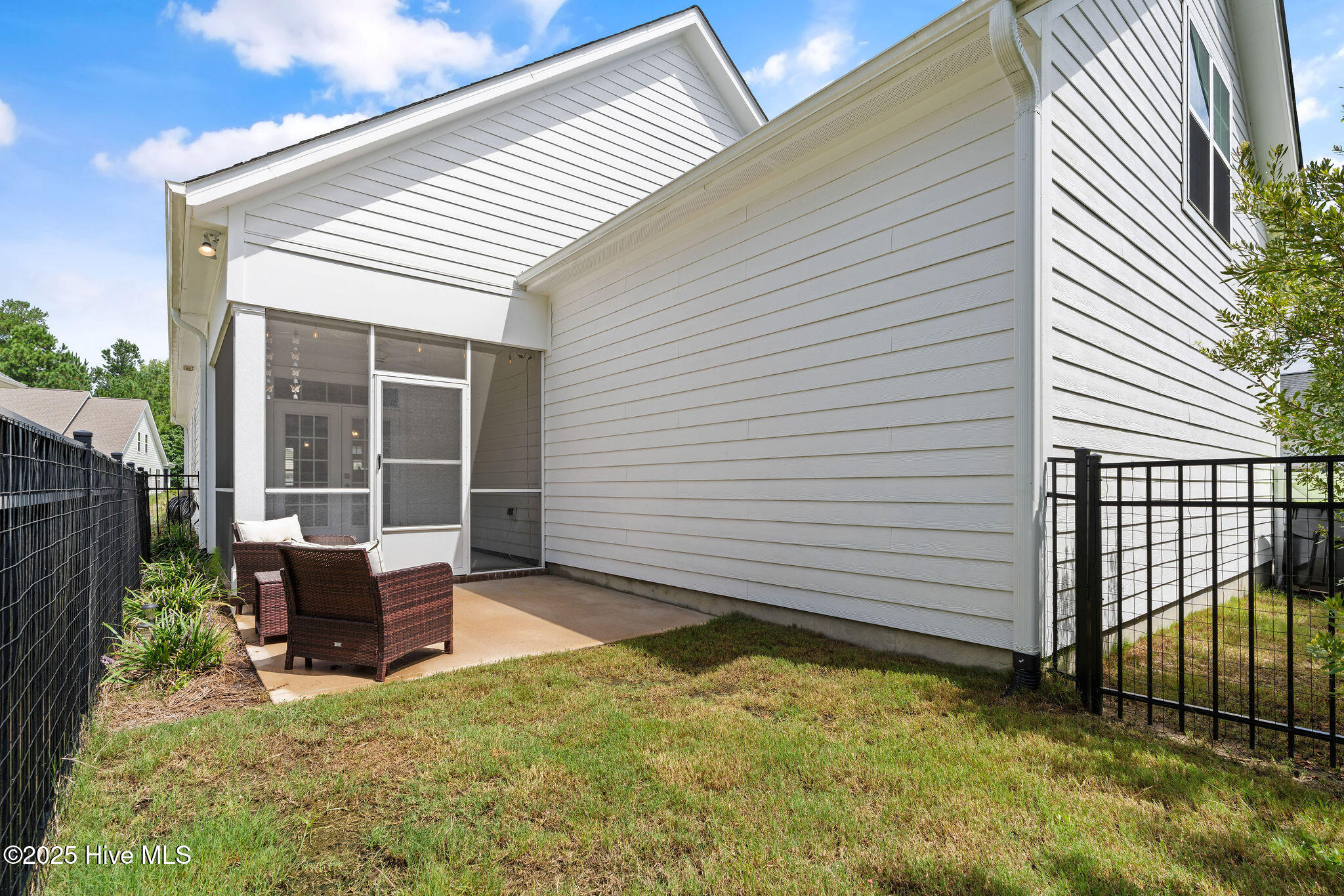 100523892 | Photo 39