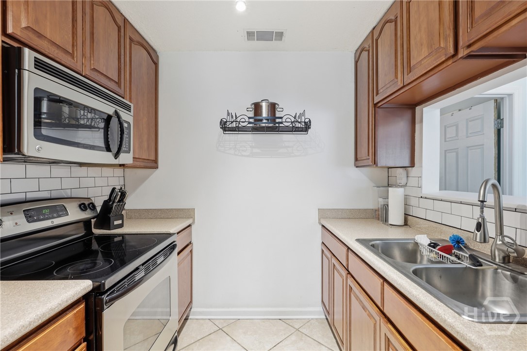 1532 Marcy Circle