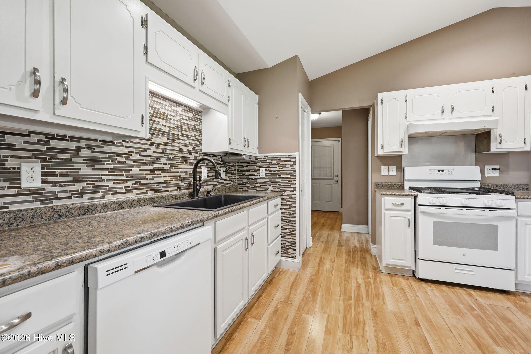 415 Red Fox Trail,Newport