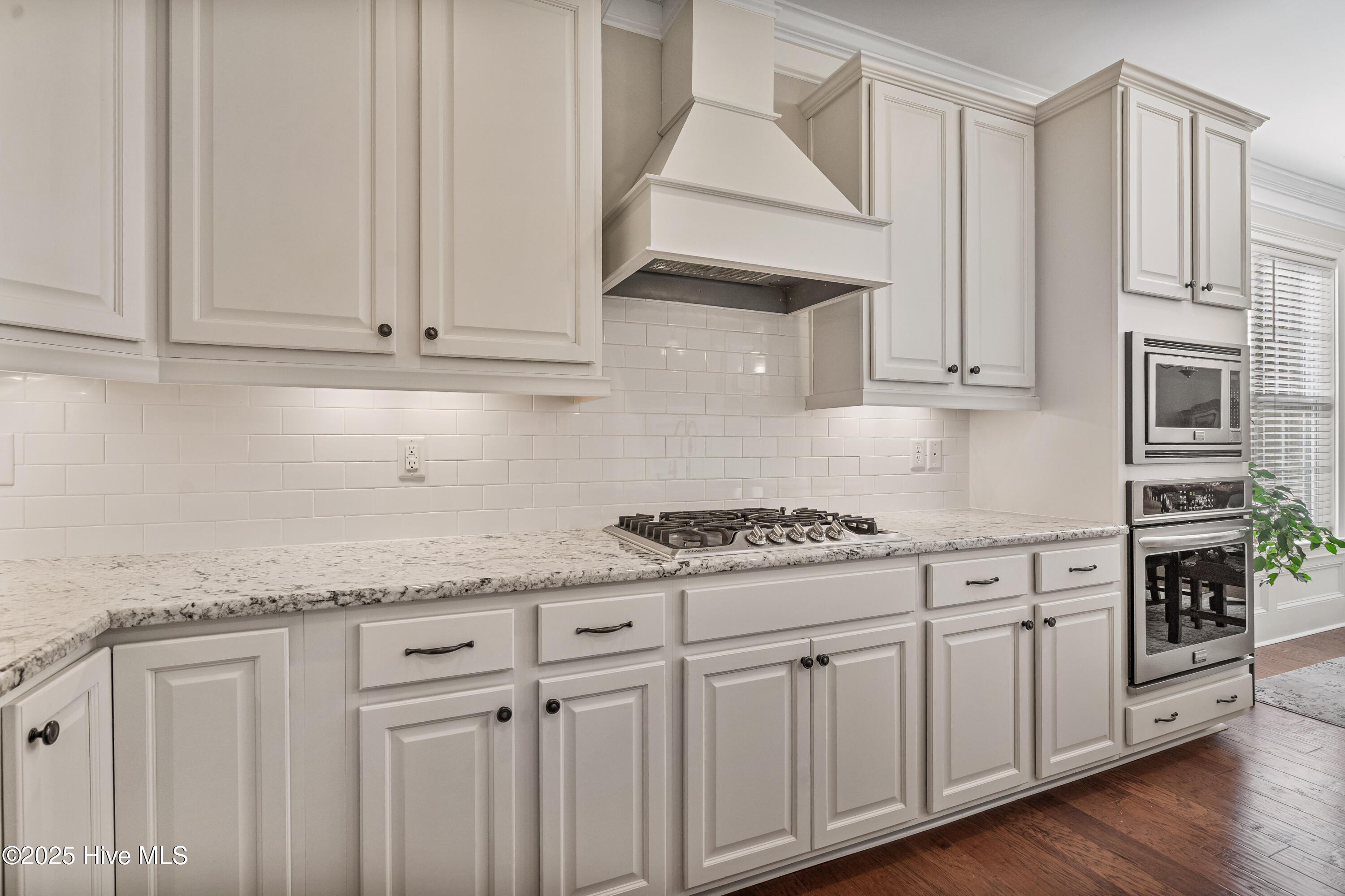 100539660 | Photo 14