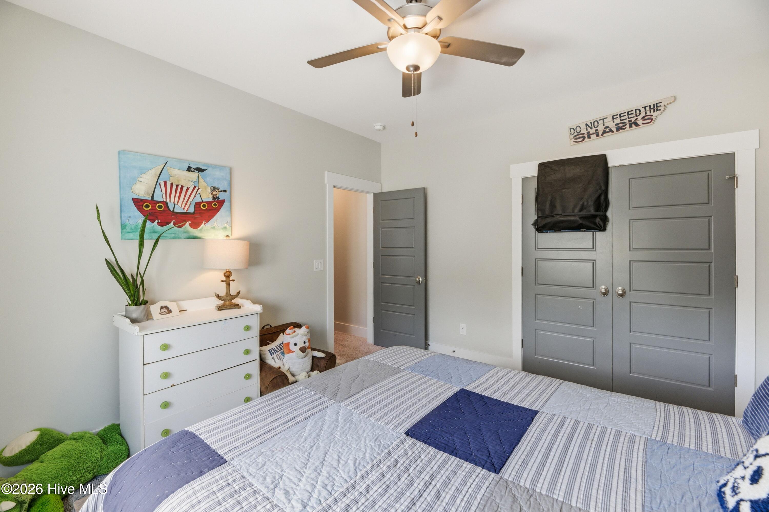 100564448 | Photo 41