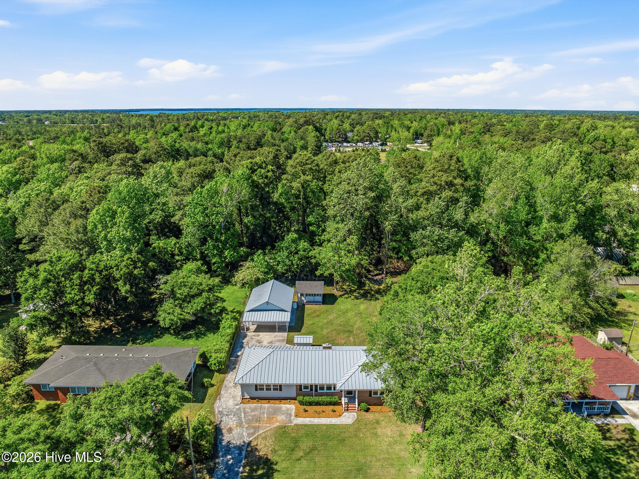 100570664 | Photo 50