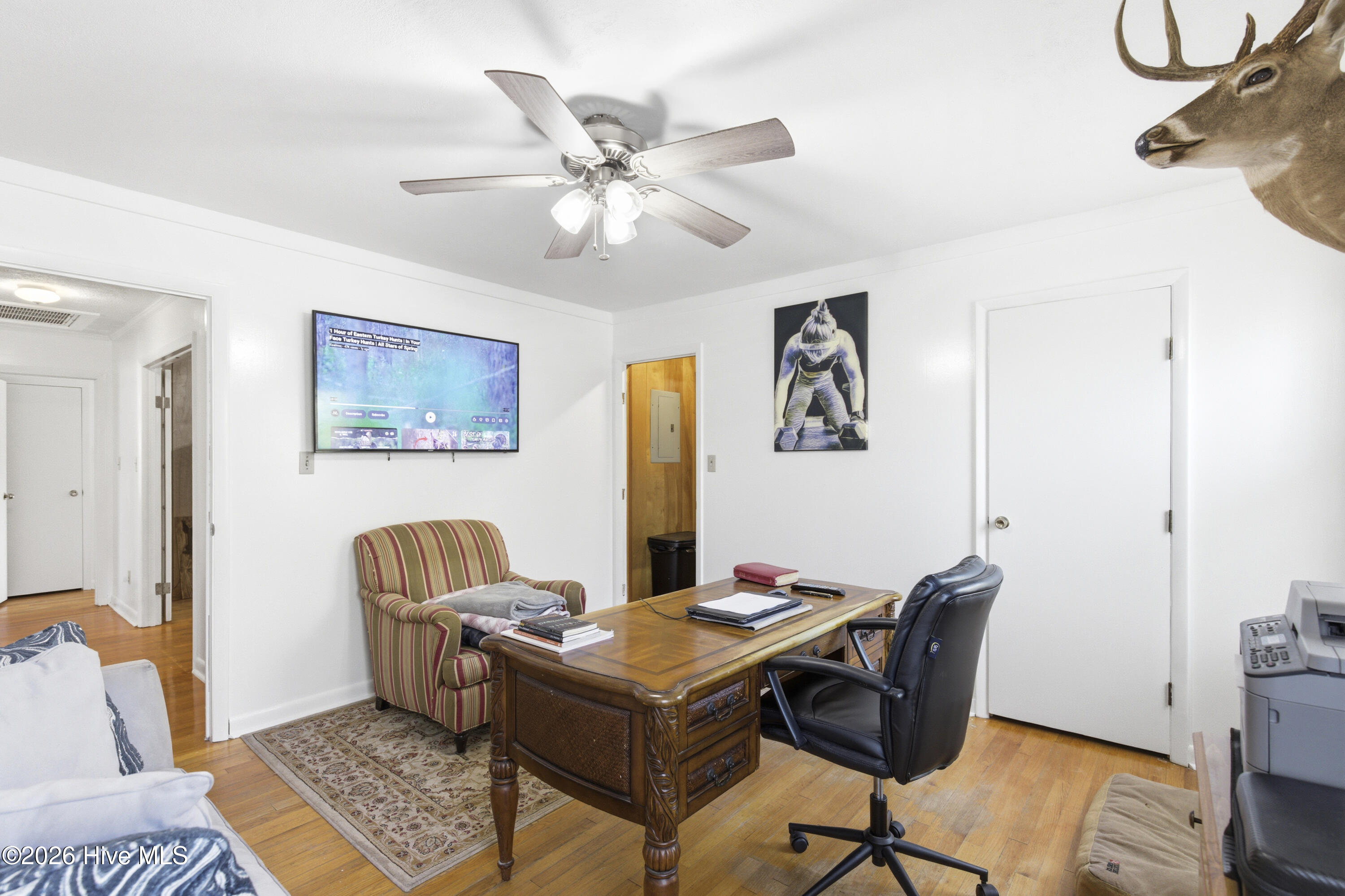 100561797 | Photo 25