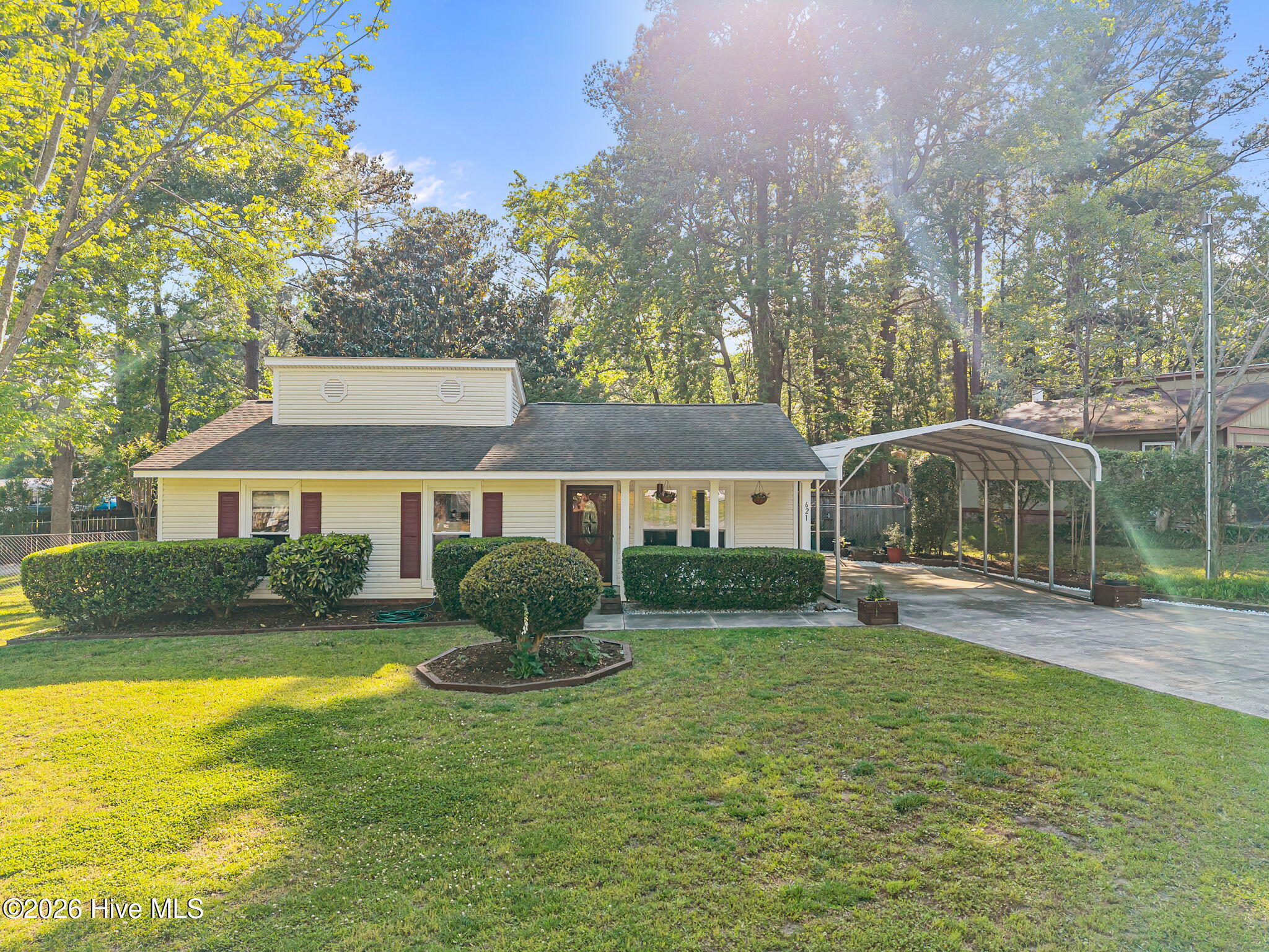 100567245 | Photo 47