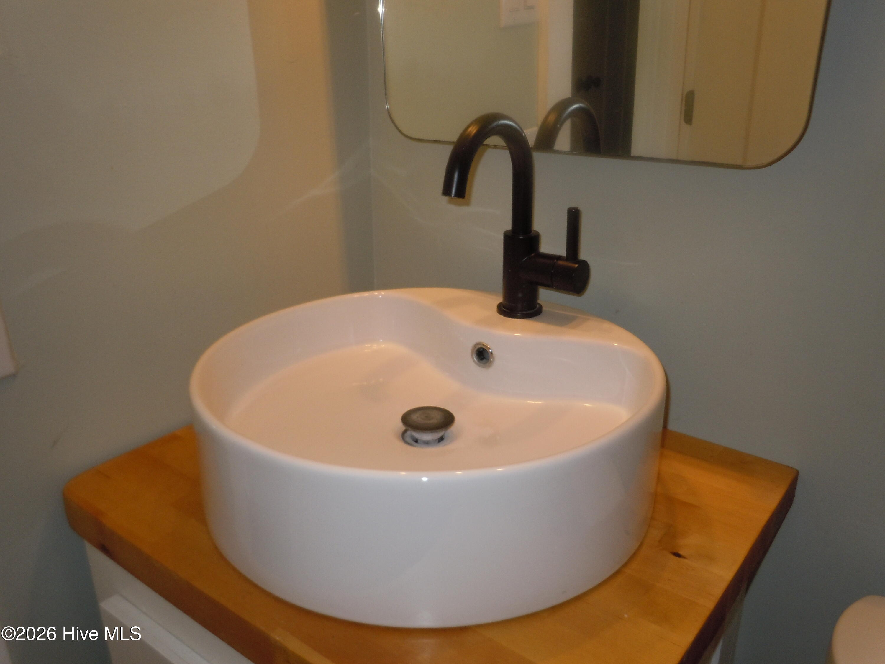 100553608 | Photo 23