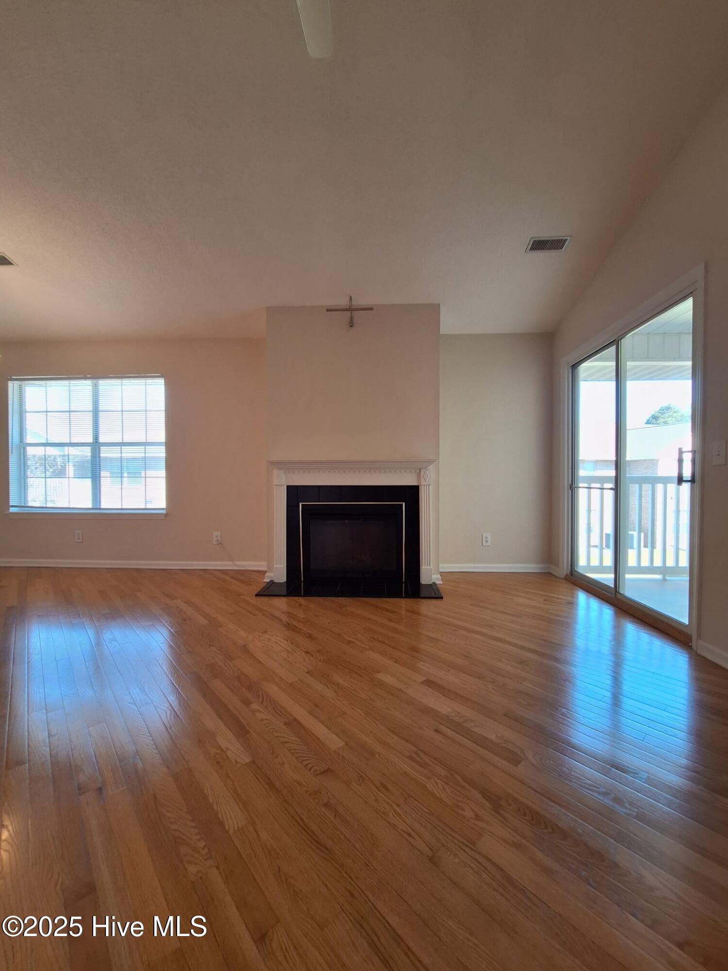 Mulberry Lane 2912 E (3)