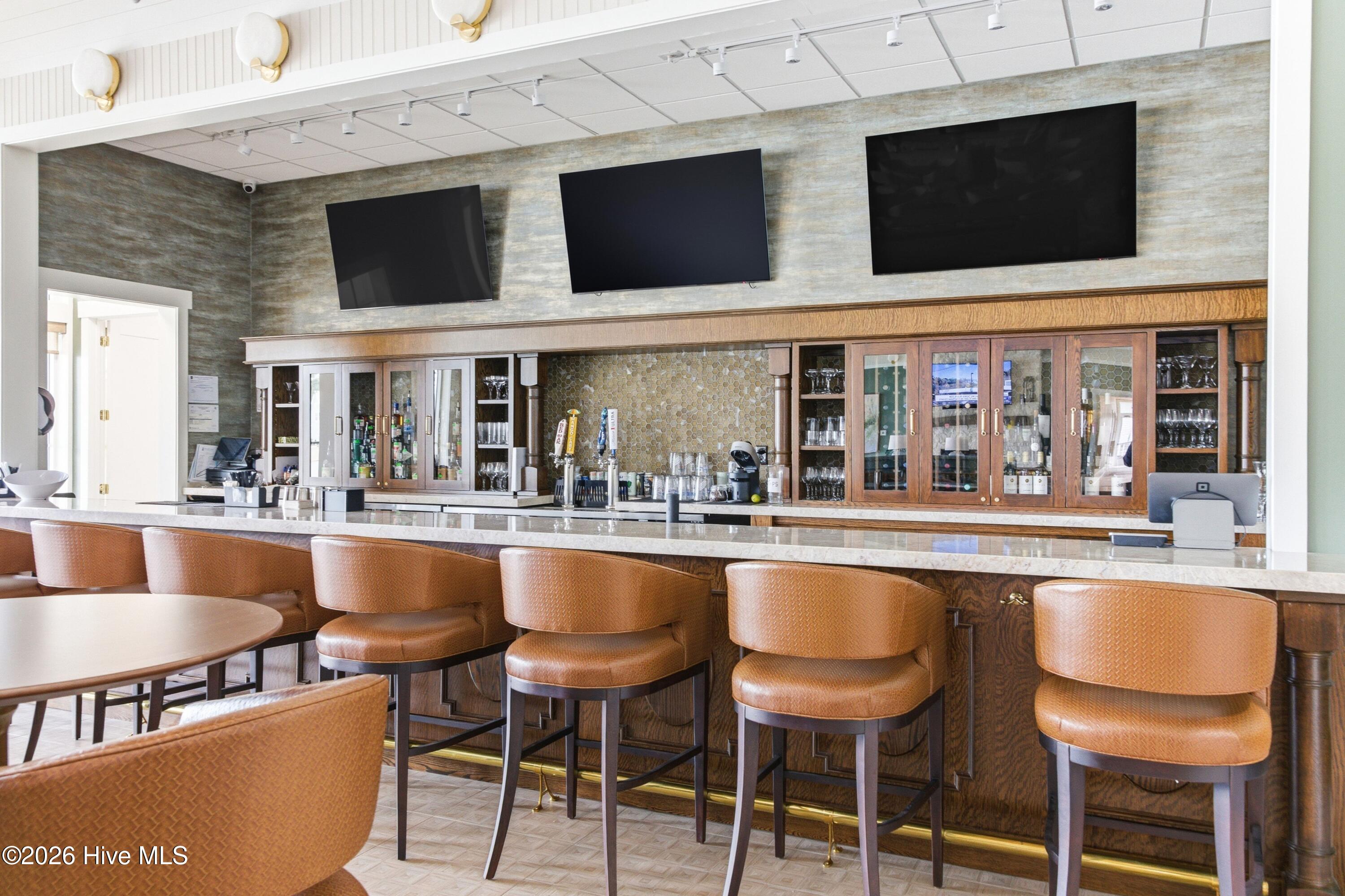 100530146 | Photo 70