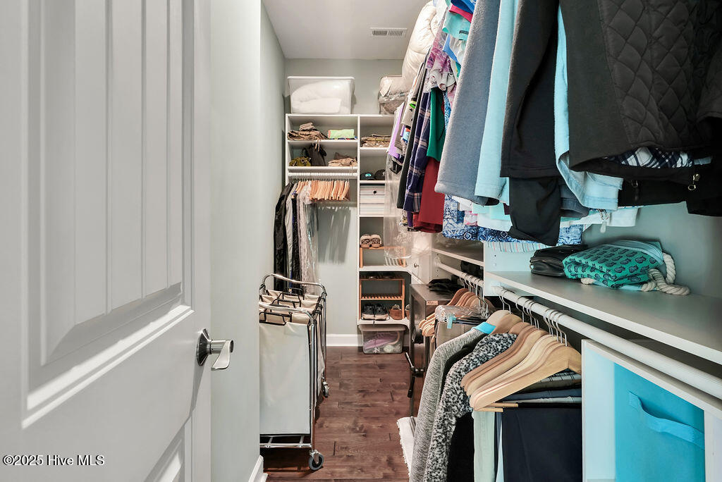 100531965 | Photo 21