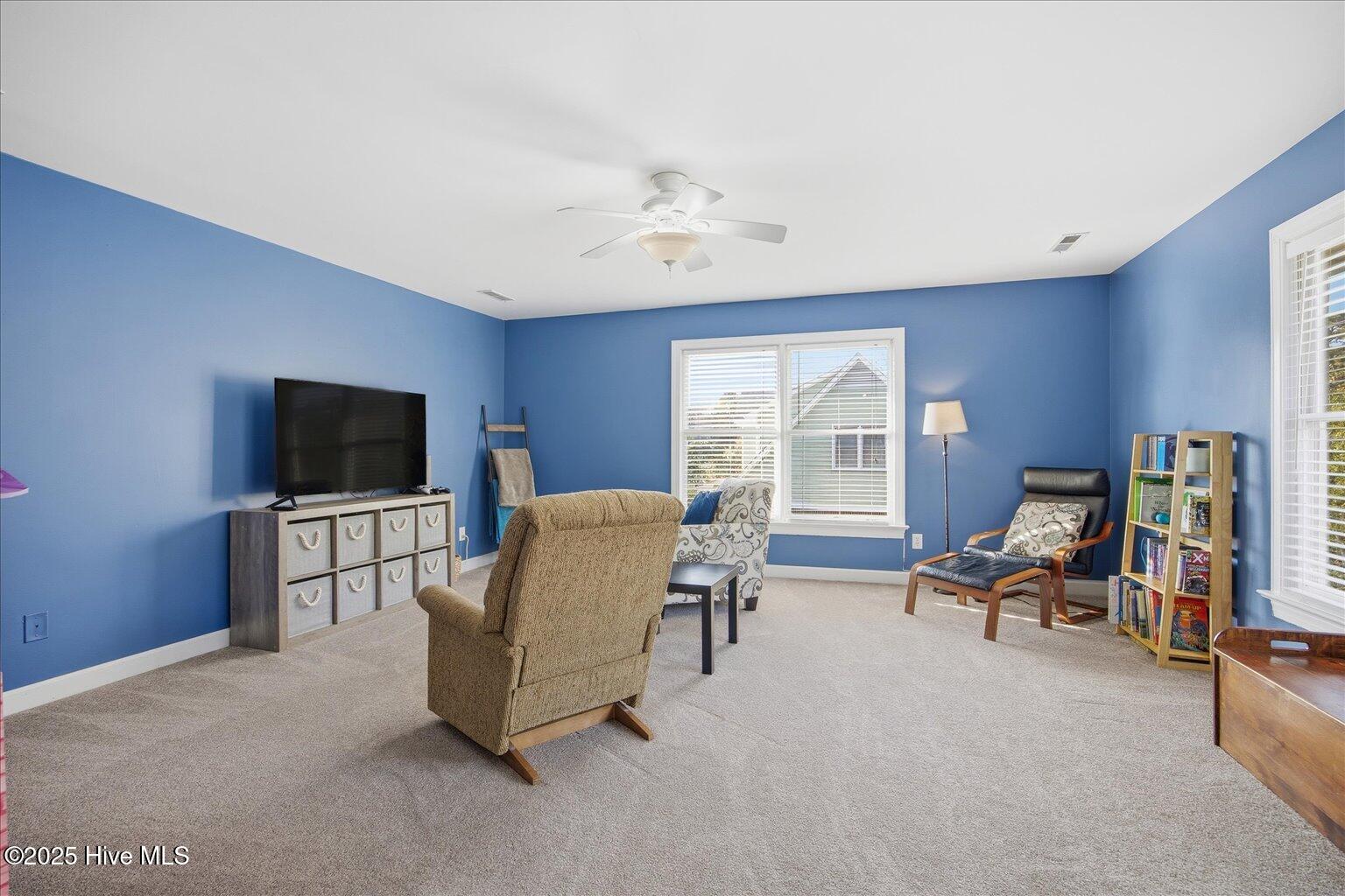 100542607 | Photo 25