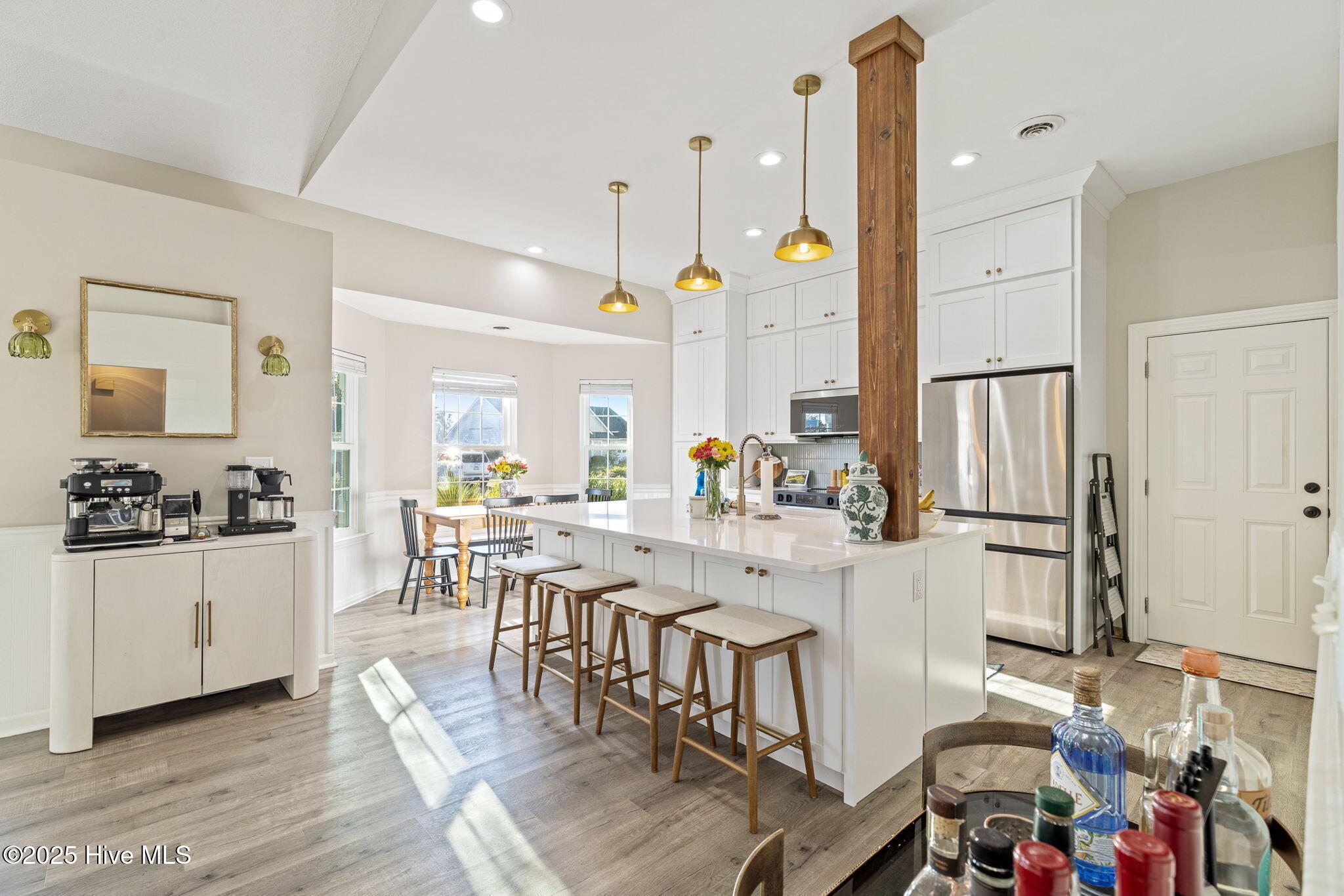 100539678 | Photo 14