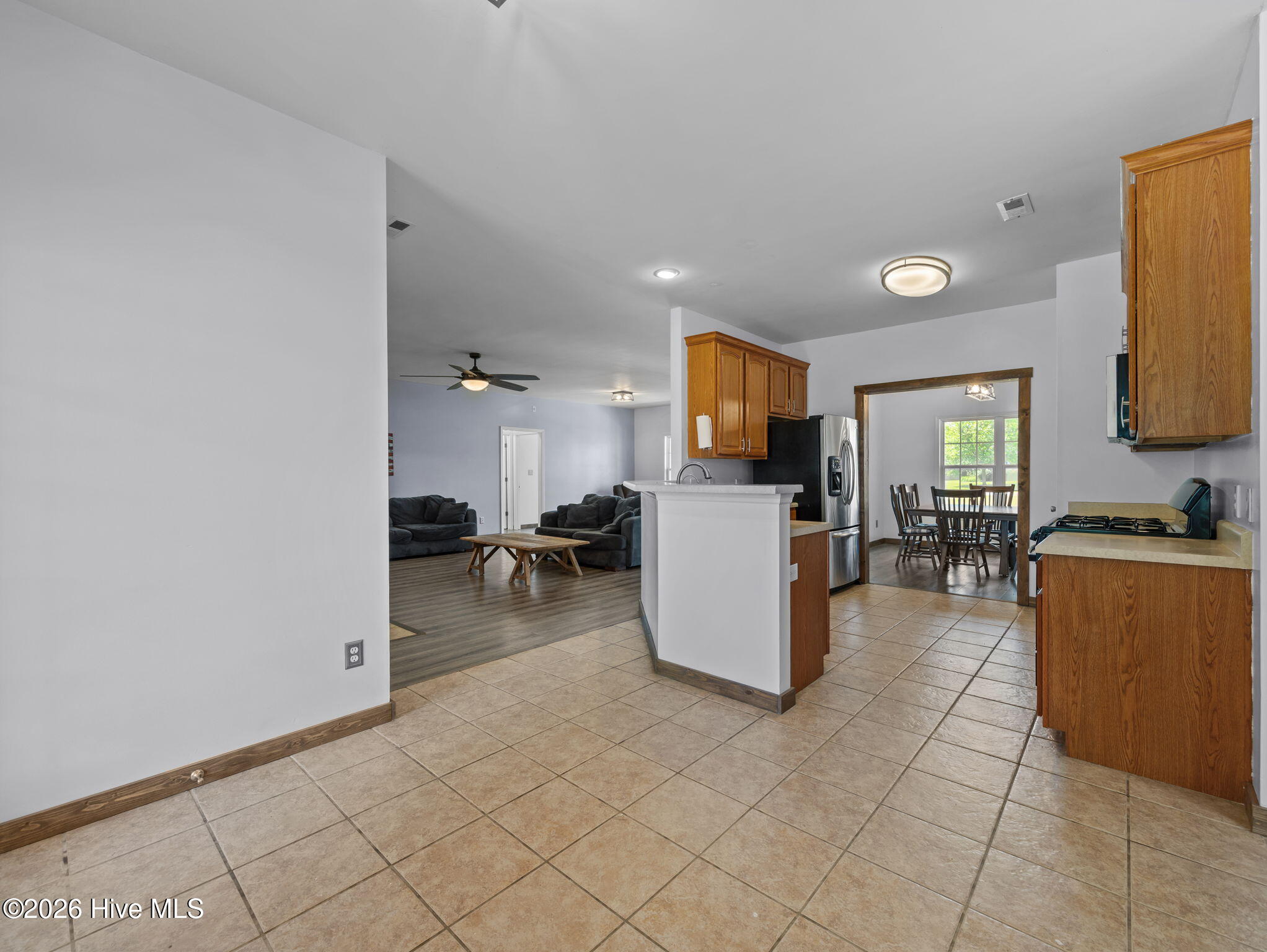 100567652 | Photo 17