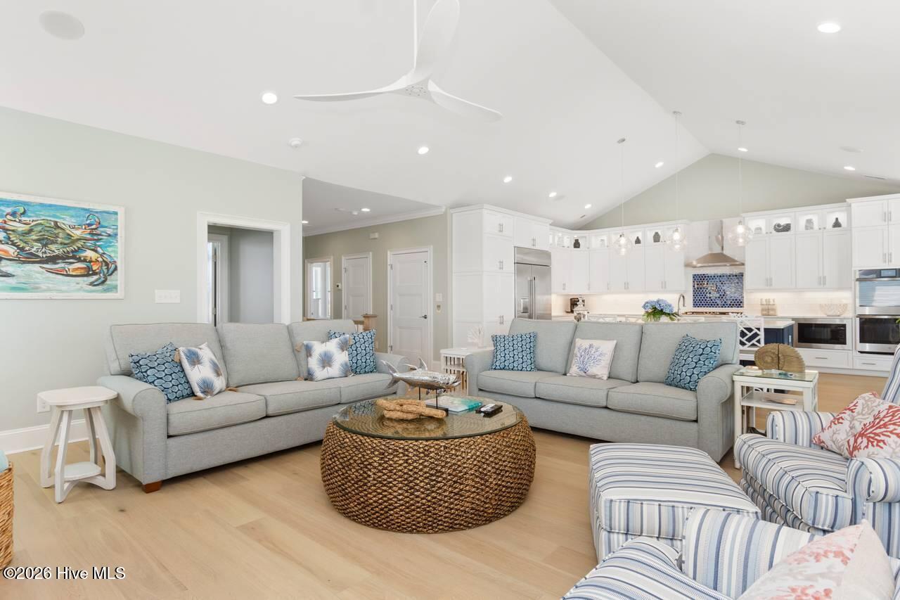 109 Ocean Bluff Drive,Indian Beach