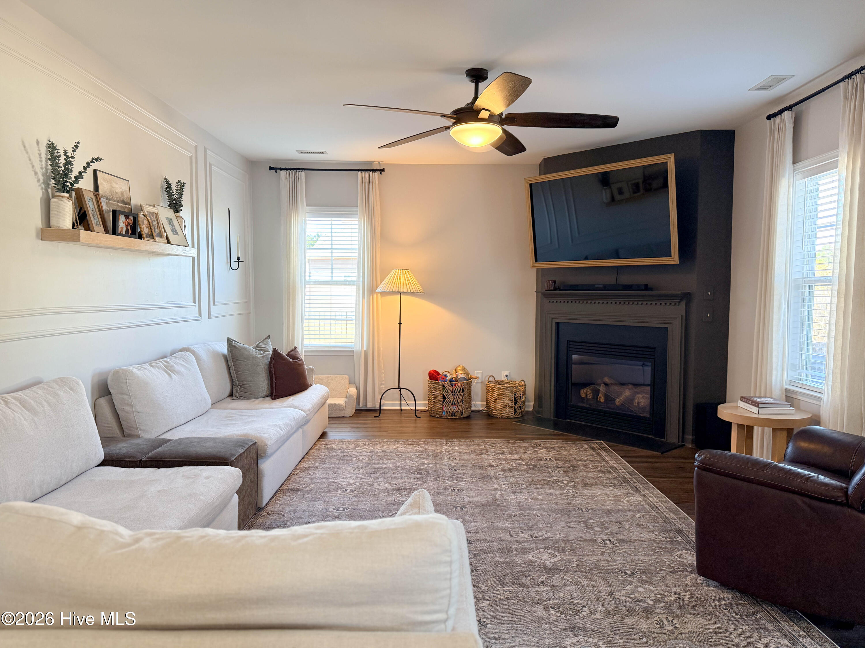 100551828 | Photo 14